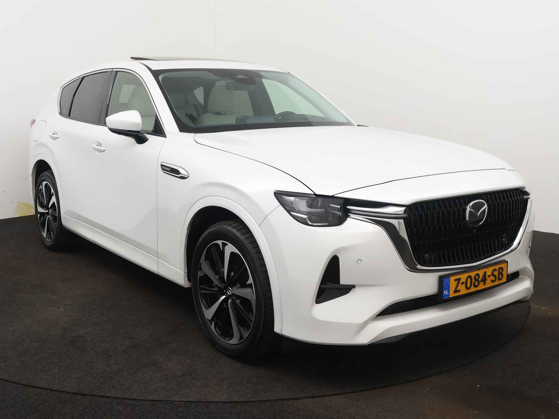 Mazda CX-60 2.5 e-SkyActiv PHEV Takumi | Bose | Navigatie | Achteruitrijcamera | Stuurwiel- en Stoelverwarming | - 29/56