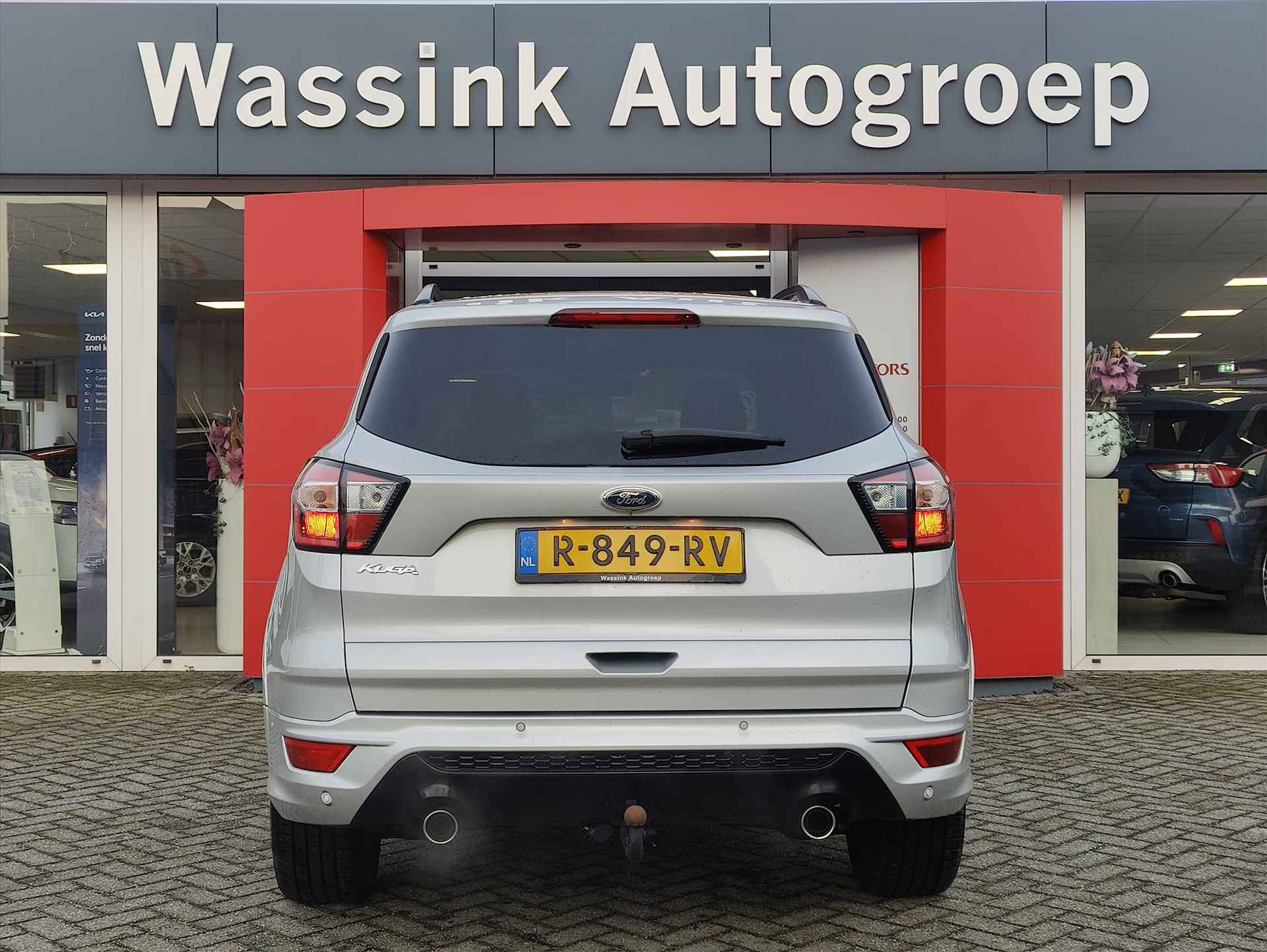 Ford Kuga 1.5 EcoBoost 150PK 2WD ST Line | Stoel en stuur verwarming | Trekhaak 2000 KG | Navigatie | - 5/36