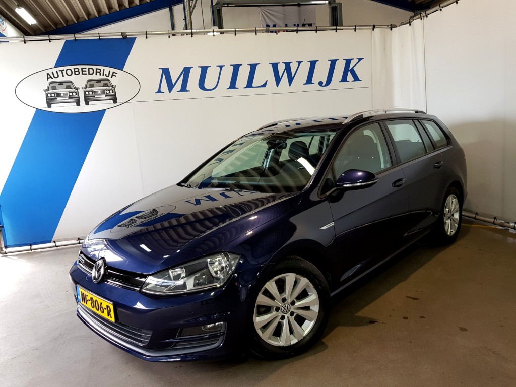 VOLKSWAGEN Golf Variant 1.0 TSI Connected Series / Navi / Camera / NL Aut