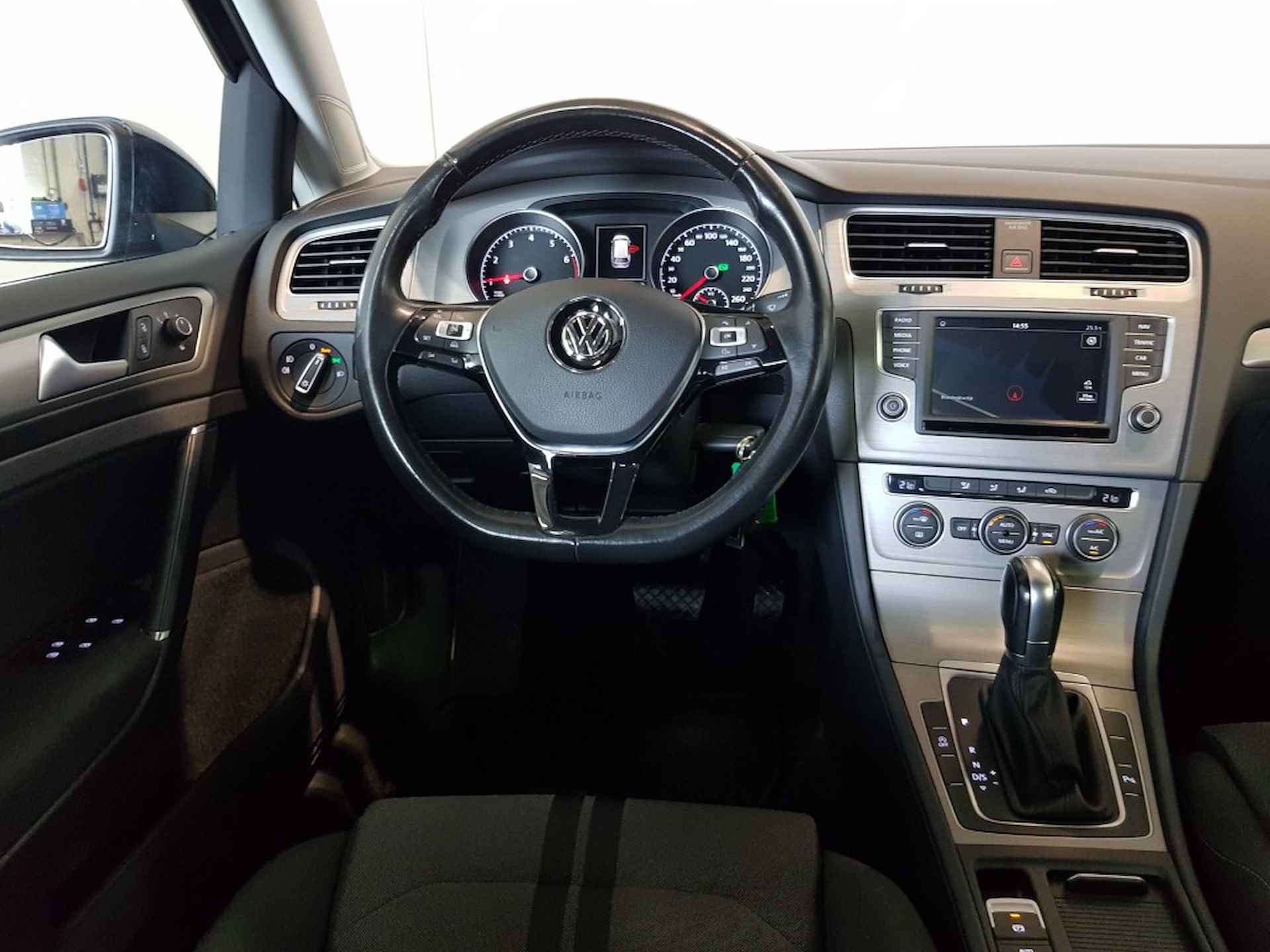 VOLKSWAGEN Golf Variant 1.0 TSI Connected Series / Navi / Camera / NL Aut - 15/45