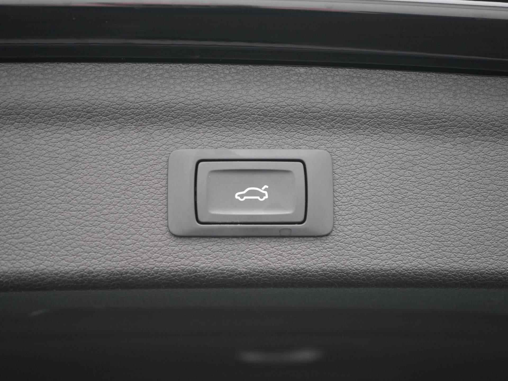Audi Q3 35 TFSI Pro Line Clima | Trekhaak | Apple Carplay | 19 Inch - 39/41
