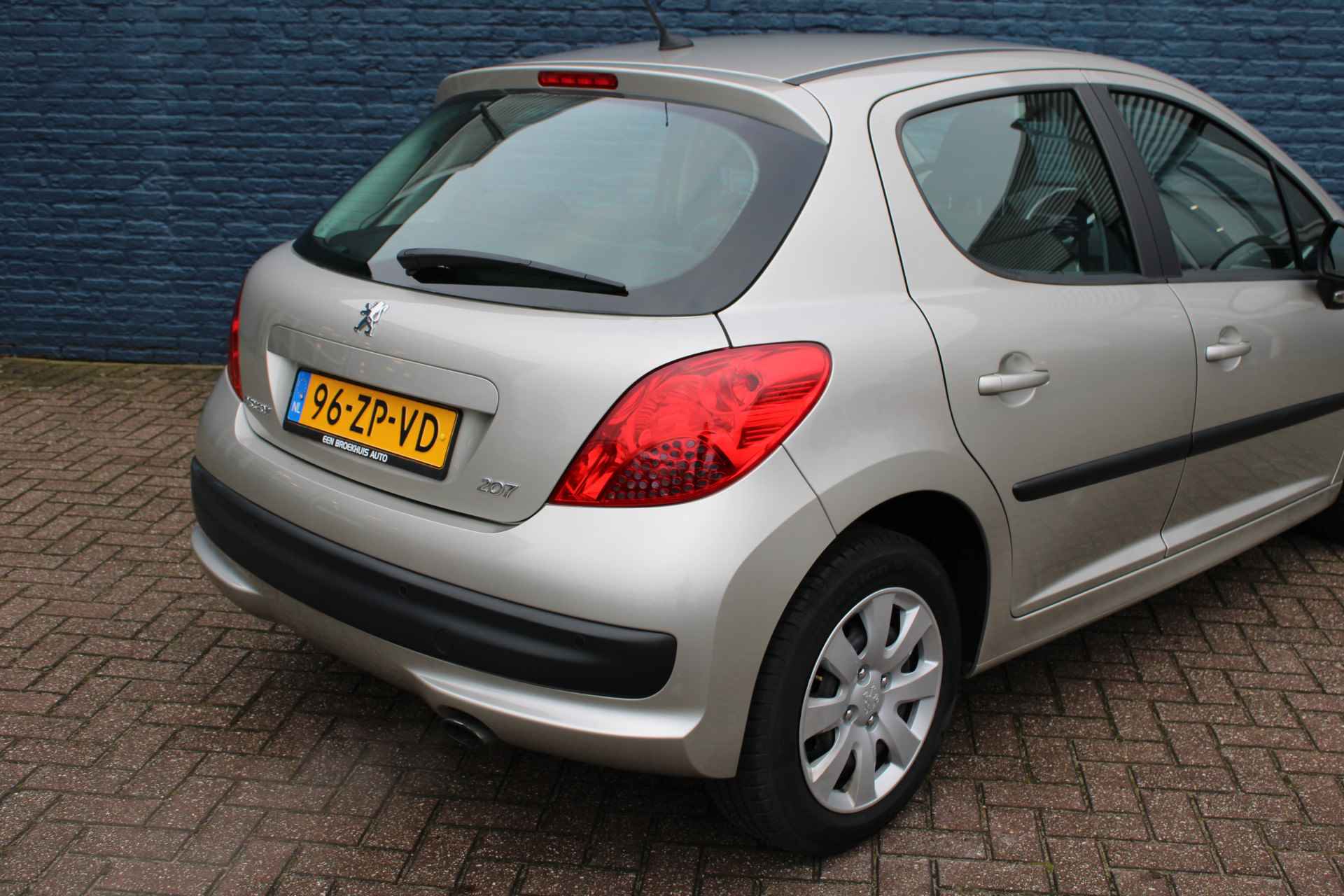 Peugeot 207 5drs 1.6 VTi 120pk XS | Automaat | Parkeersensoren | 1e Eigenaar | - 10/23