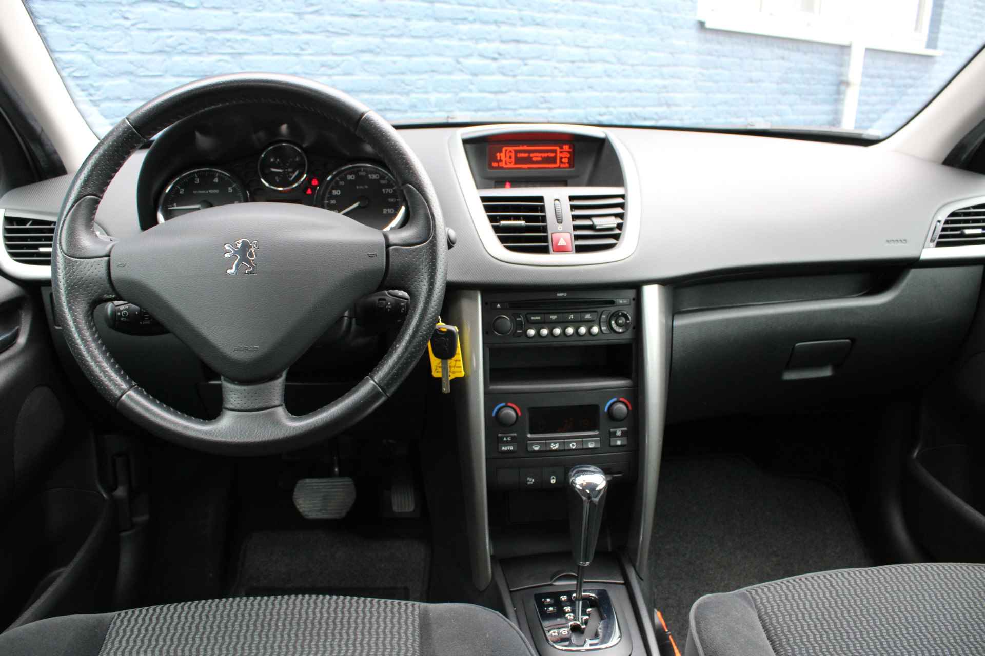 Peugeot 207 5drs 1.6 VTi 120pk XS | Automaat | Parkeersensoren | 1e Eigenaar | - 12/23