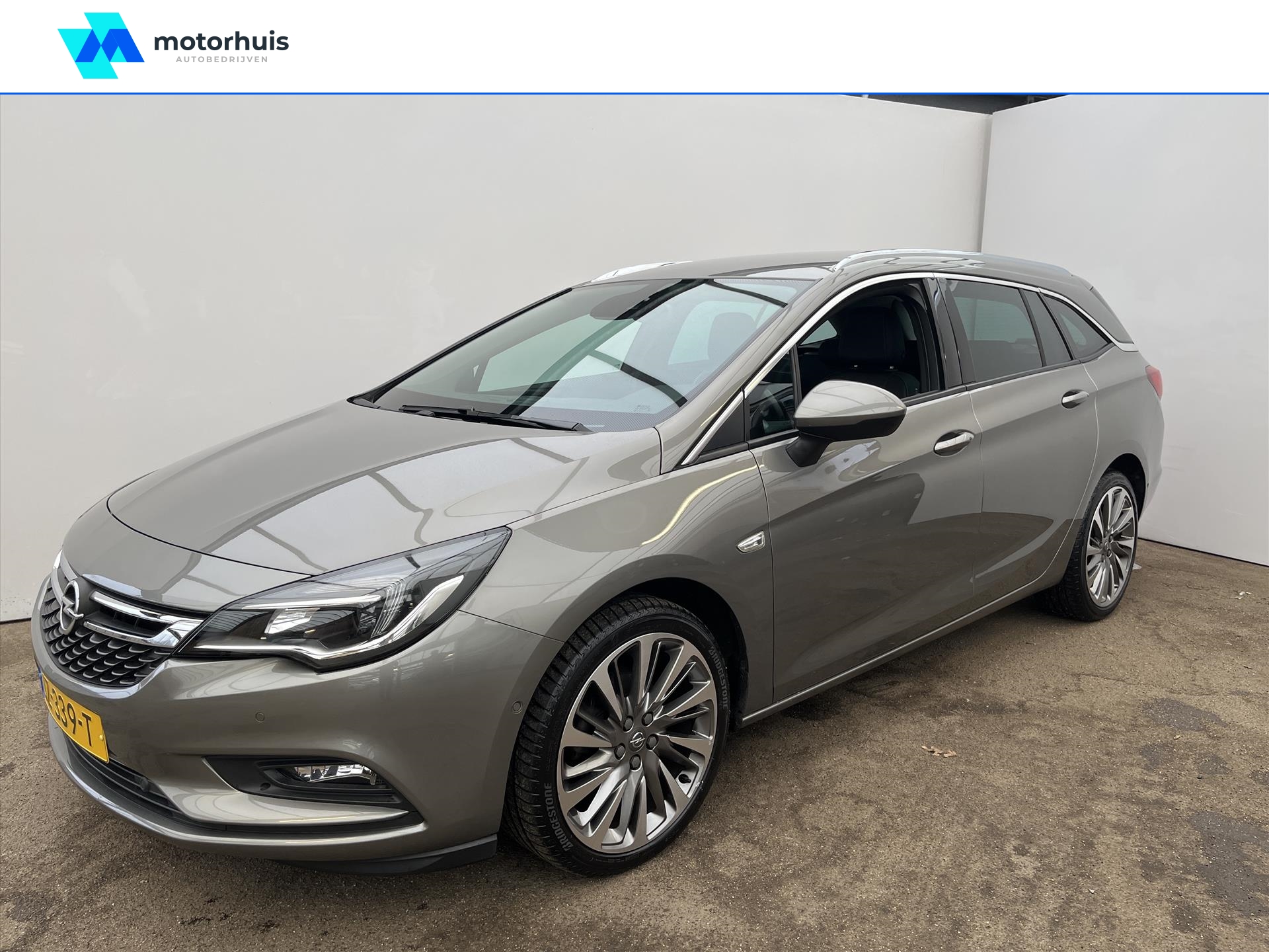 Opel Astra 1.4 Turbo 150pk Automaat Innovation / Navi / PDC / AGR / Lage km stand!!