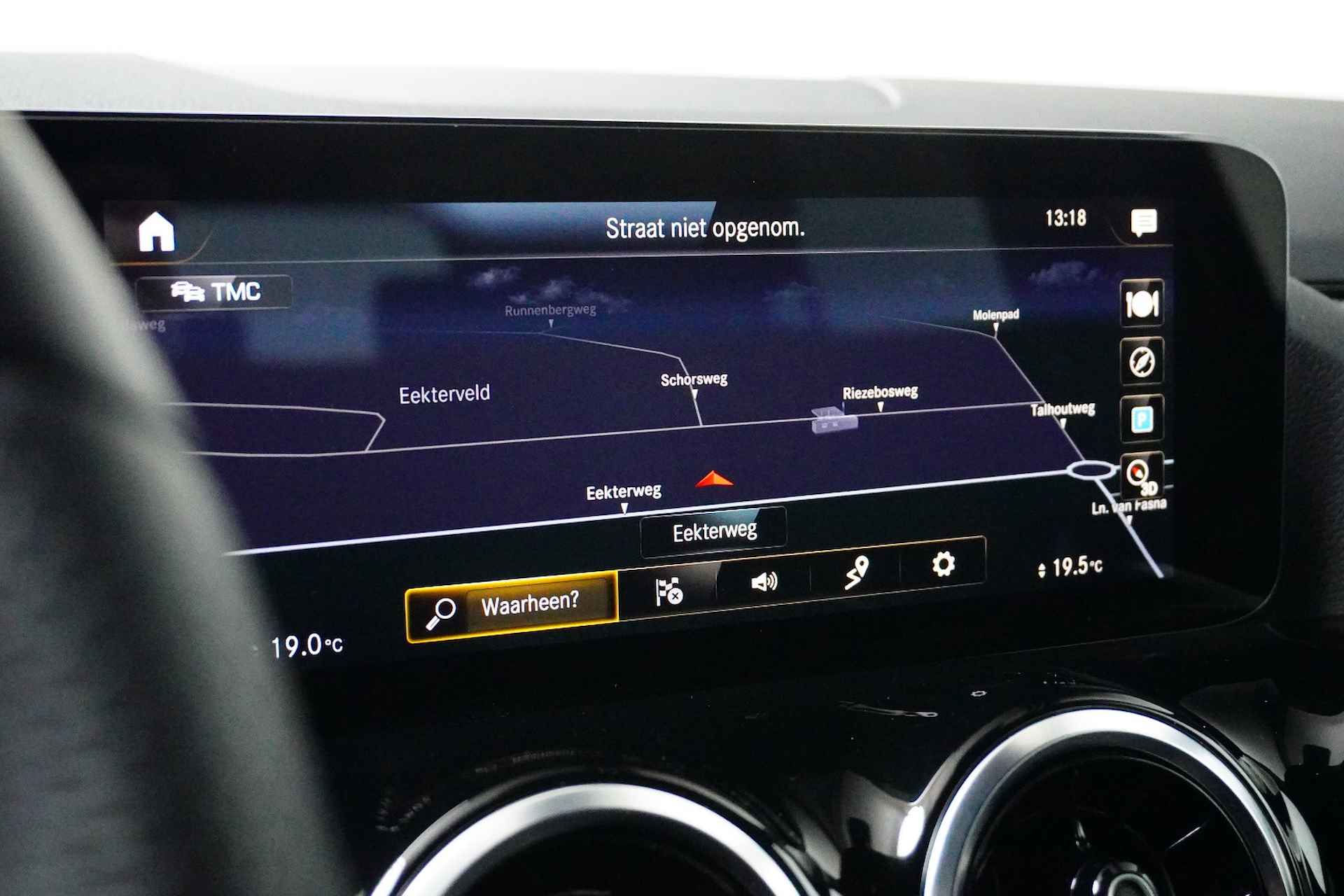 Mercedes-Benz GLA 180 AMG Line. Navigatie | Stoelverwarming | Achteruitrijcamera | - 40/50
