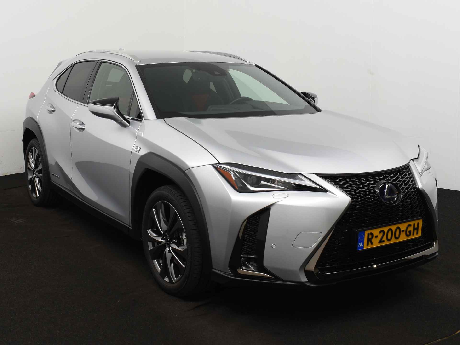 Lexus UX 250h F Sport Business | Stoelverwarming | Sportstoelen | Apple Carplay / Android Auto | Blindspot monitoring | - 23/35