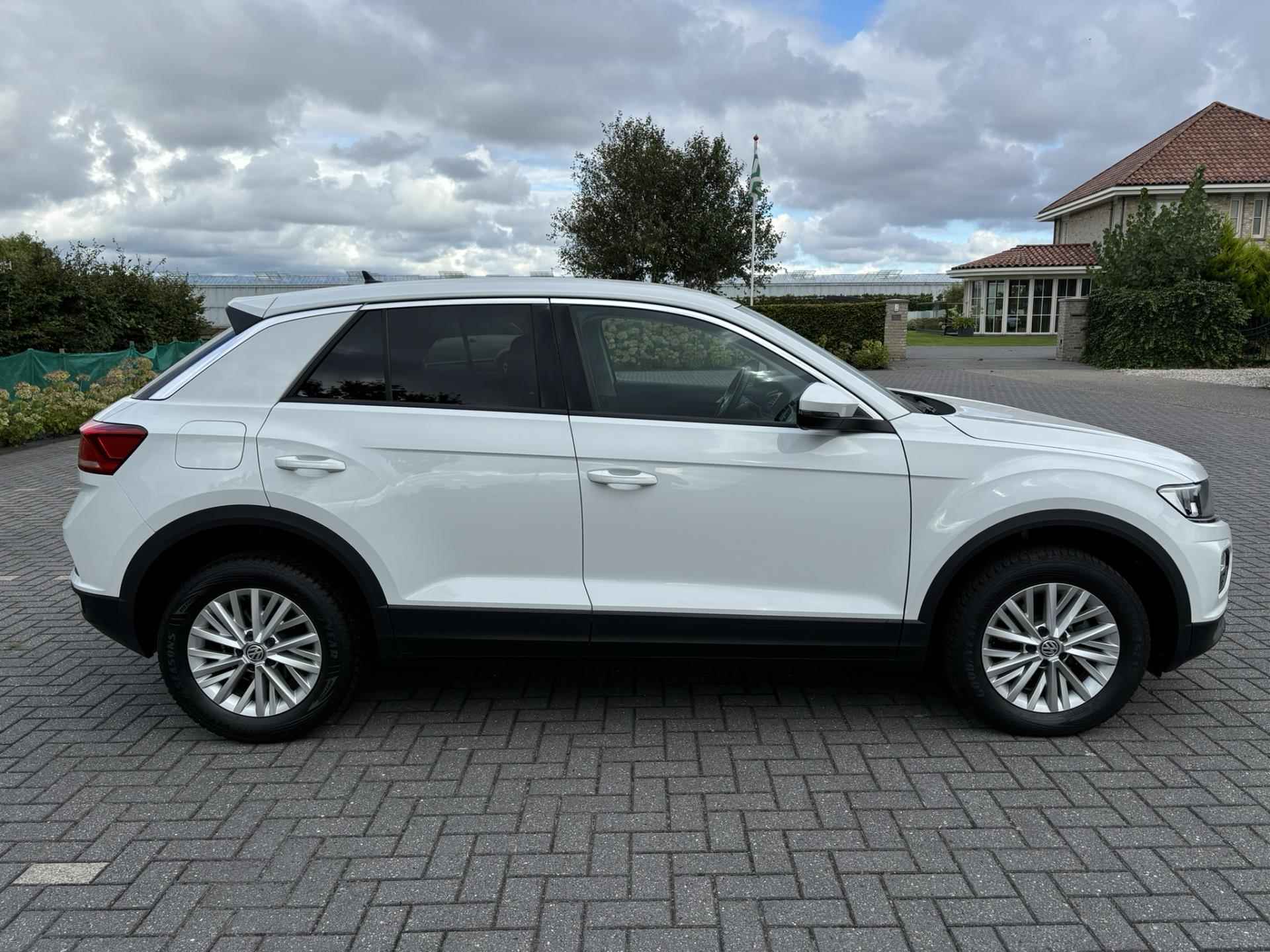 Volkswagen T-Roc 1.0 TSI Style Business | climate control | stoelverwarming | parkpilot | - 20/21