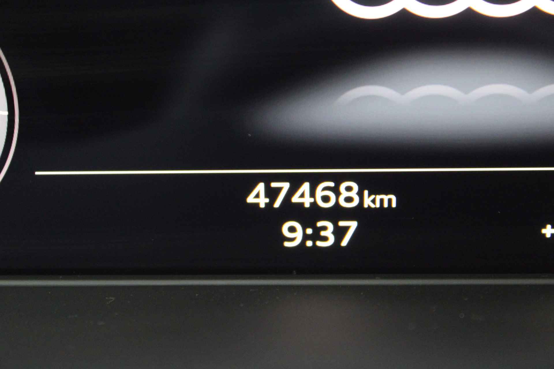Audi A4 Avant S Edition 35 TFSI 150 pk S-tronic | Navigatie | PDC v+a | LED | Adap. Cruise Control | 18"Lmv | Elek.Achterklep - 22/57