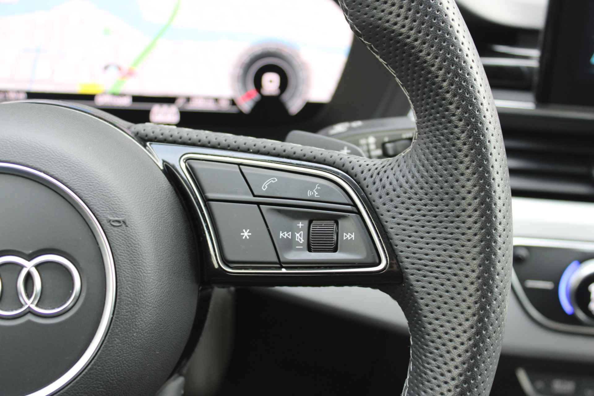 Audi A4 Avant S Edition 35 TFSI 150 pk S-tronic | Navigatie | PDC v+a | LED | Adap. Cruise Control | 18"Lmv | Elek.Achterklep - 24/57
