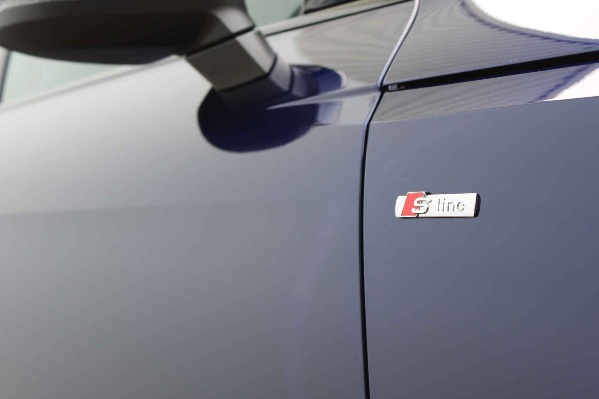 Audi A4 Avant S Edition 35 TFSI 150 pk S-tronic | Navigatie | PDC v+a | LED | Adap. Cruise Control | 18"Lmv | Elek.Achterklep - 45/57