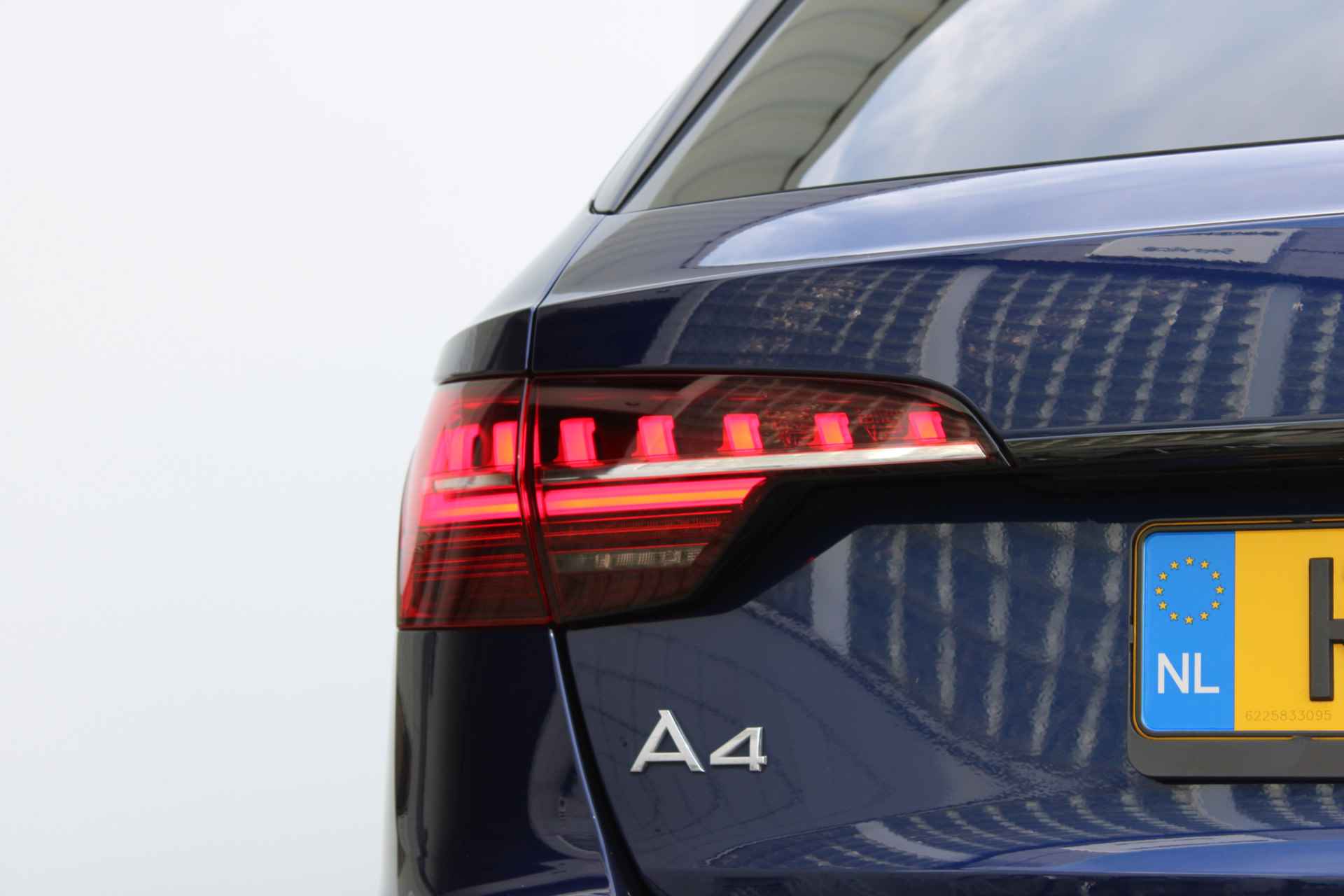 Audi A4 Avant S Edition 35 TFSI 150 pk S-tronic | Navigatie | PDC v+a | LED | Adap. Cruise Control | 18"Lmv | Elek.Achterklep - 48/57