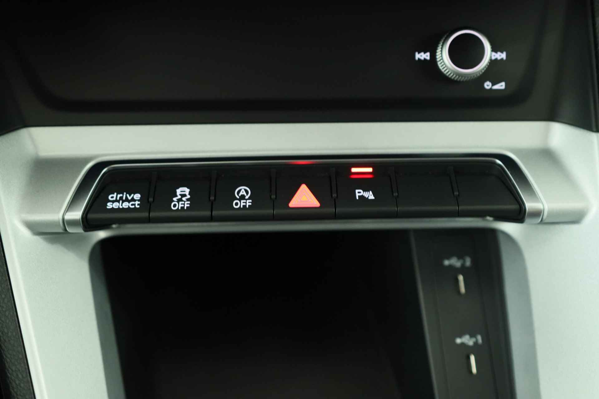 Audi Q3 35 TFSI 150PK S-Tronic | Trekhaak | Navi By App | Climate Control | Stoelverarming | Sportstoelen | Elektrische achterklep | Vir - 33/33