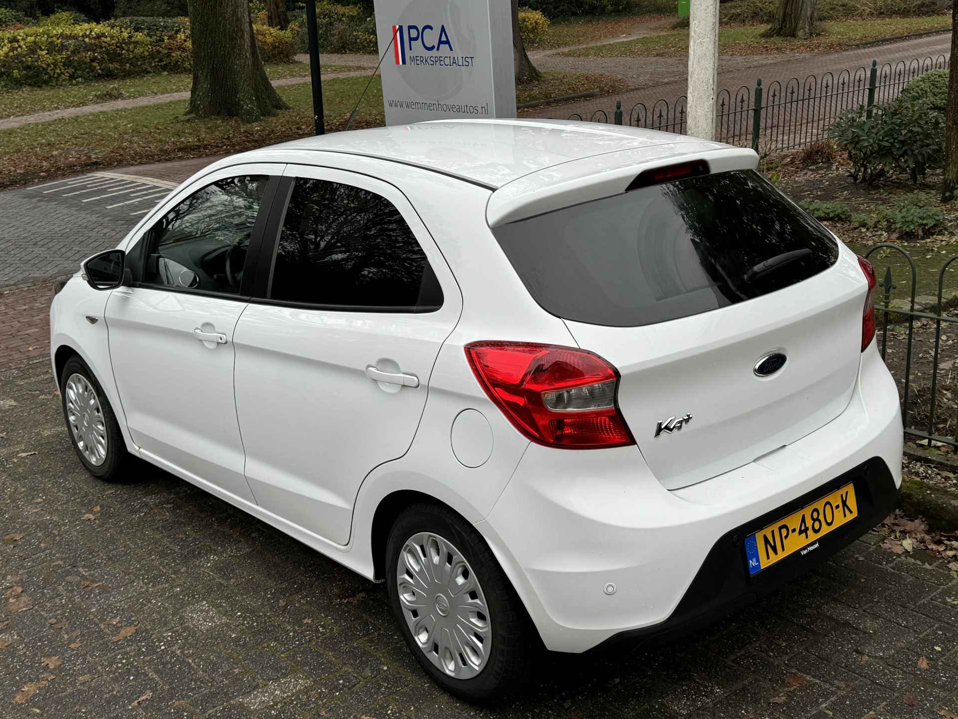 Ford Ka+ 1.2 Trend Ultimate Airco/5-Deurs/Navigatie - 35/41