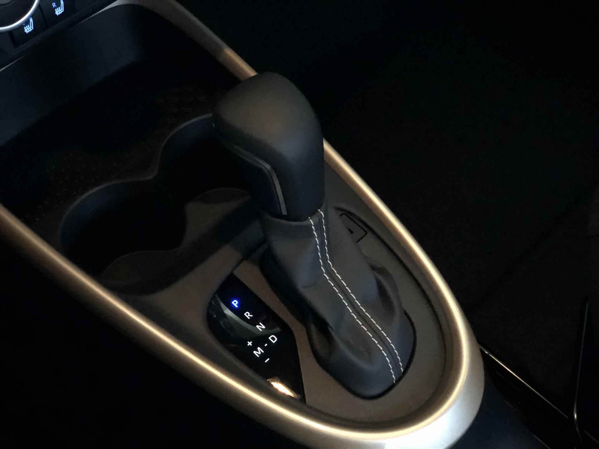 Toyota Aygo X 1.0 VVT-i S-CVT Pulse Bi-Tone | Smart Connect, Stoelverwarming, Apple CarPlay/Android Auto, Parkeercamera, 17 inch - 33/37