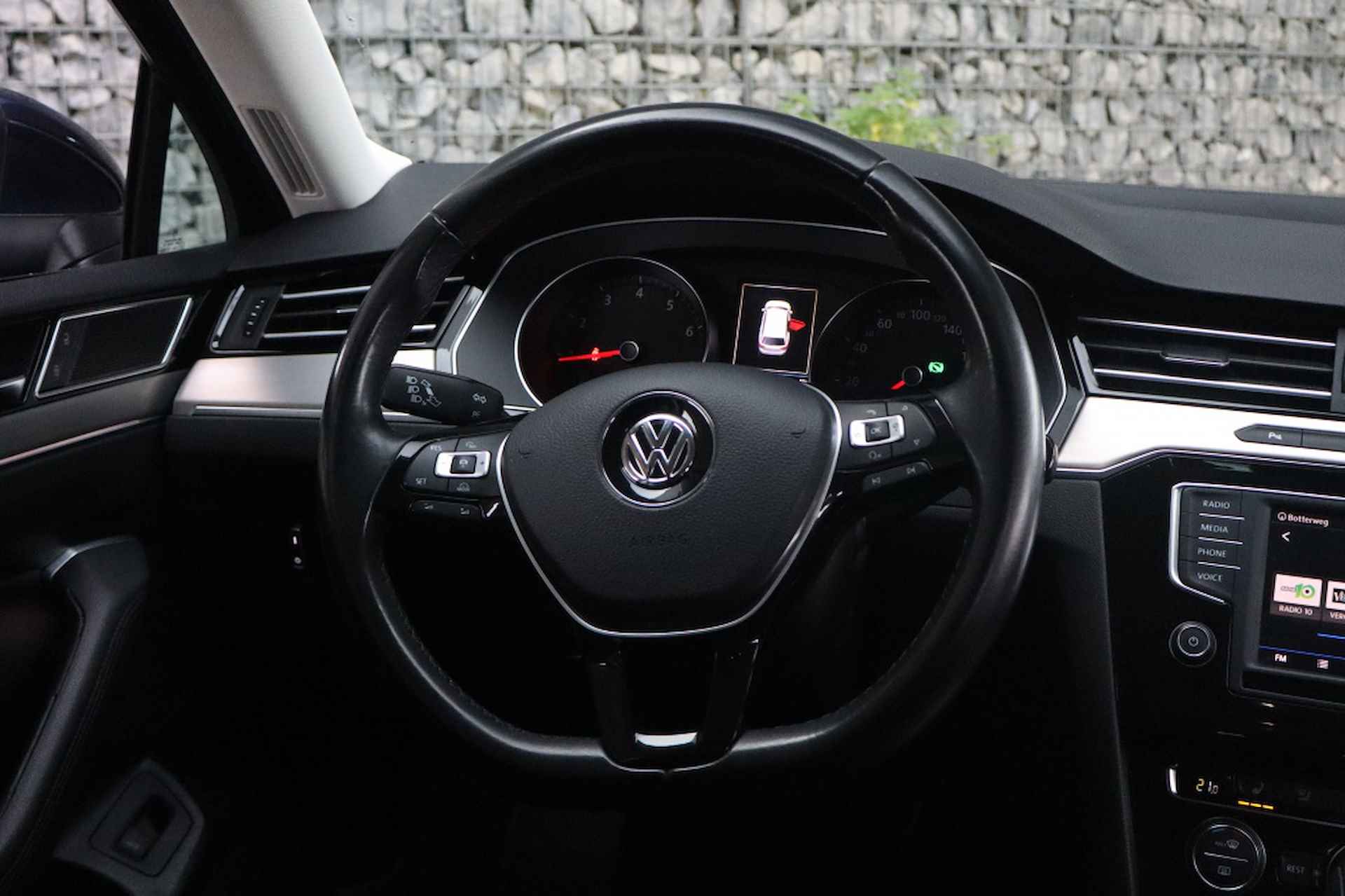 Volkswagen Passat Variant 1.8 TSI 180 PK | LED koplampen | Navi | Cruise | Massage - 5/18