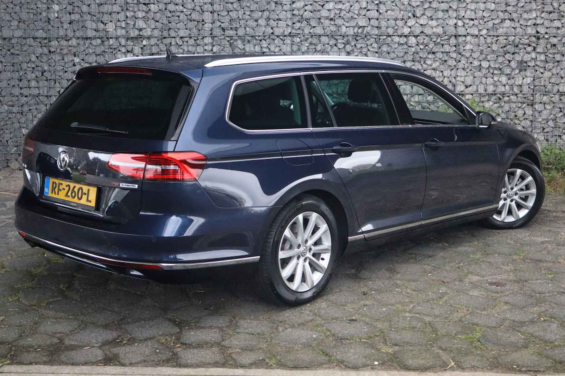 Volkswagen Passat Variant 1.8 TSI 180 PK | LED koplampen | Navi | Cruise | Massage - 8/18