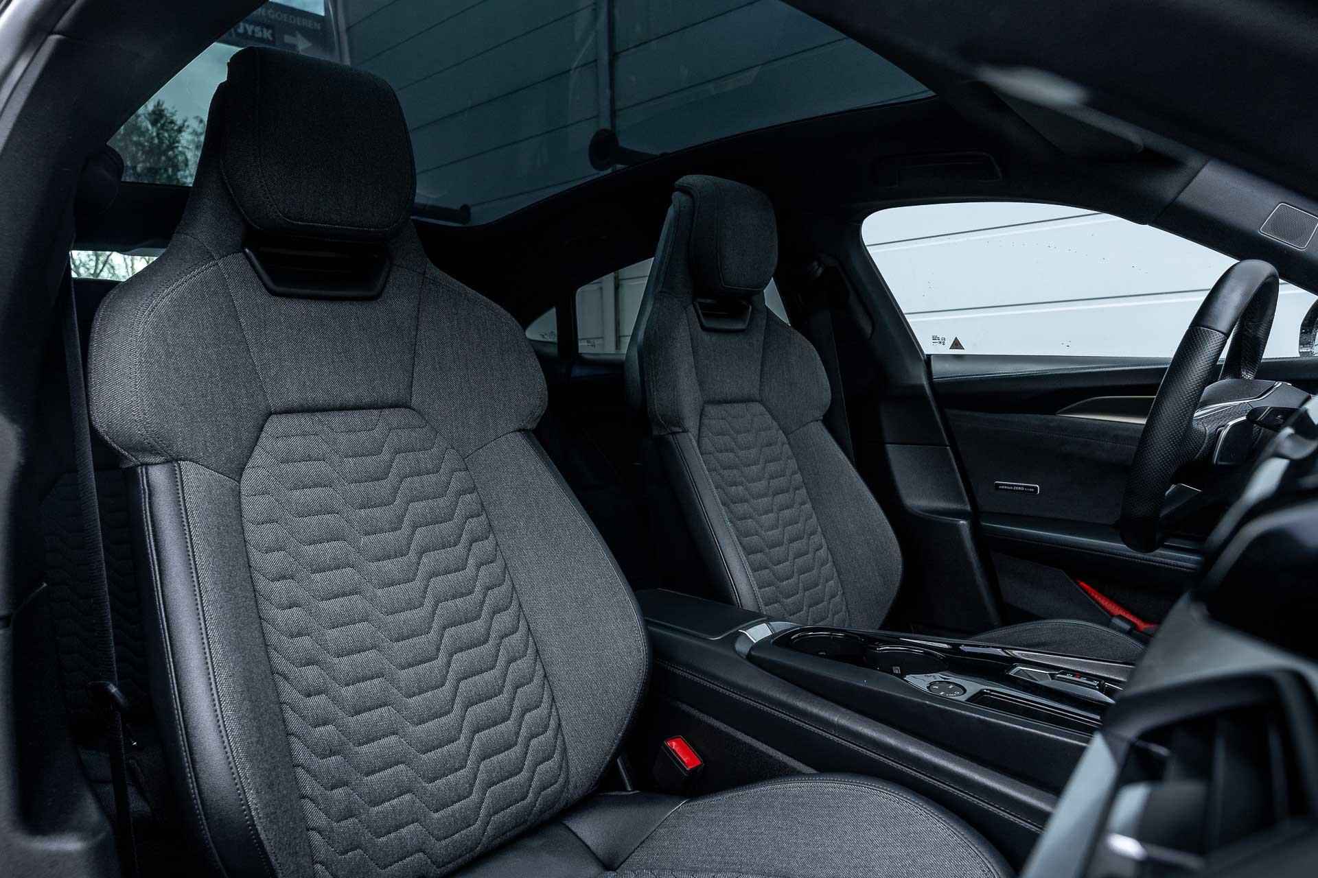 Audi e-tron GT 476pk edition ZERO Competition 93 kWh | Panoramadak | Matrix LED + Laserlicht | B&O 3D Surround - 27/64