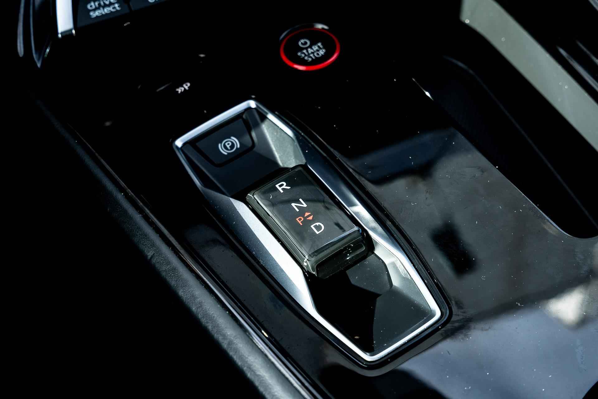 Audi e-tron GT 476pk edition ZERO Competition 93 kWh | Panoramadak | Matrix LED + Laserlicht | B&O 3D Surround - 41/64