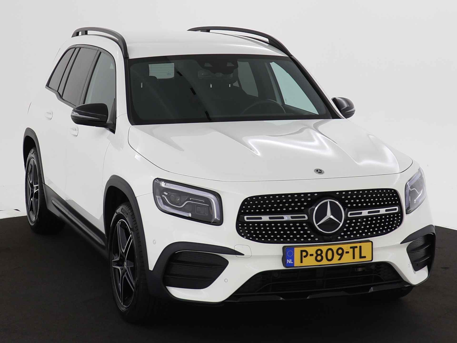 Mercedes-Benz GLB 200 Business Solution AMG AMG styling | Navigatie | Nightpakket Inclusief 24 maanden MB Certified garantie voor Europa. - 28/44