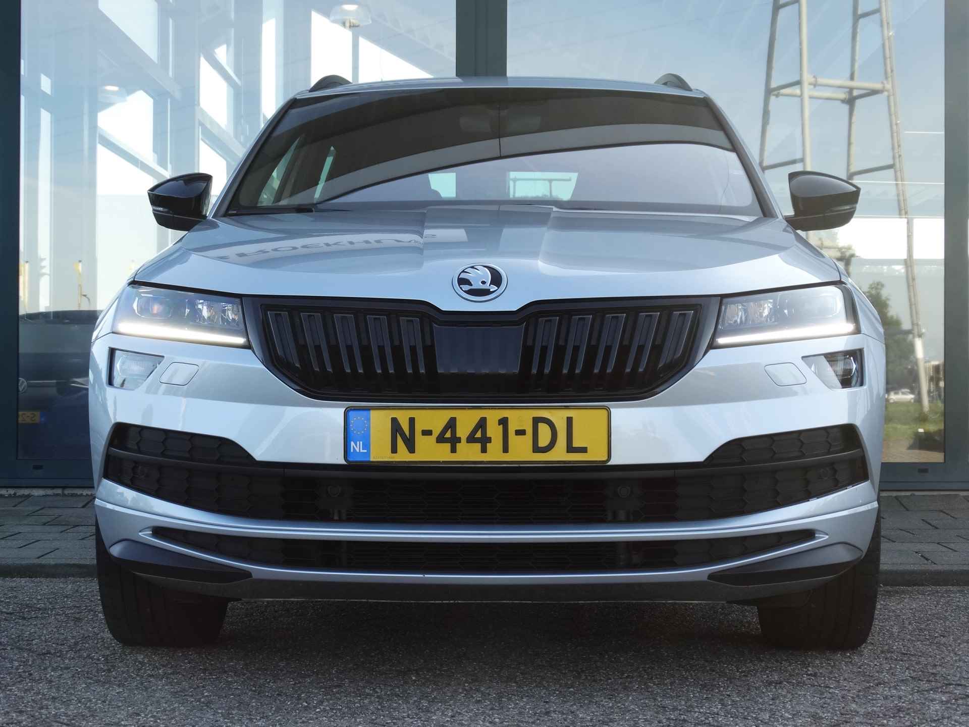 Škoda Karoq 1.5 TSI ACT Sportline Business | Achteruitrijcamera | Navigatie | Stoel + stuur + voorruit verwarming | Trekhaak - 9/31