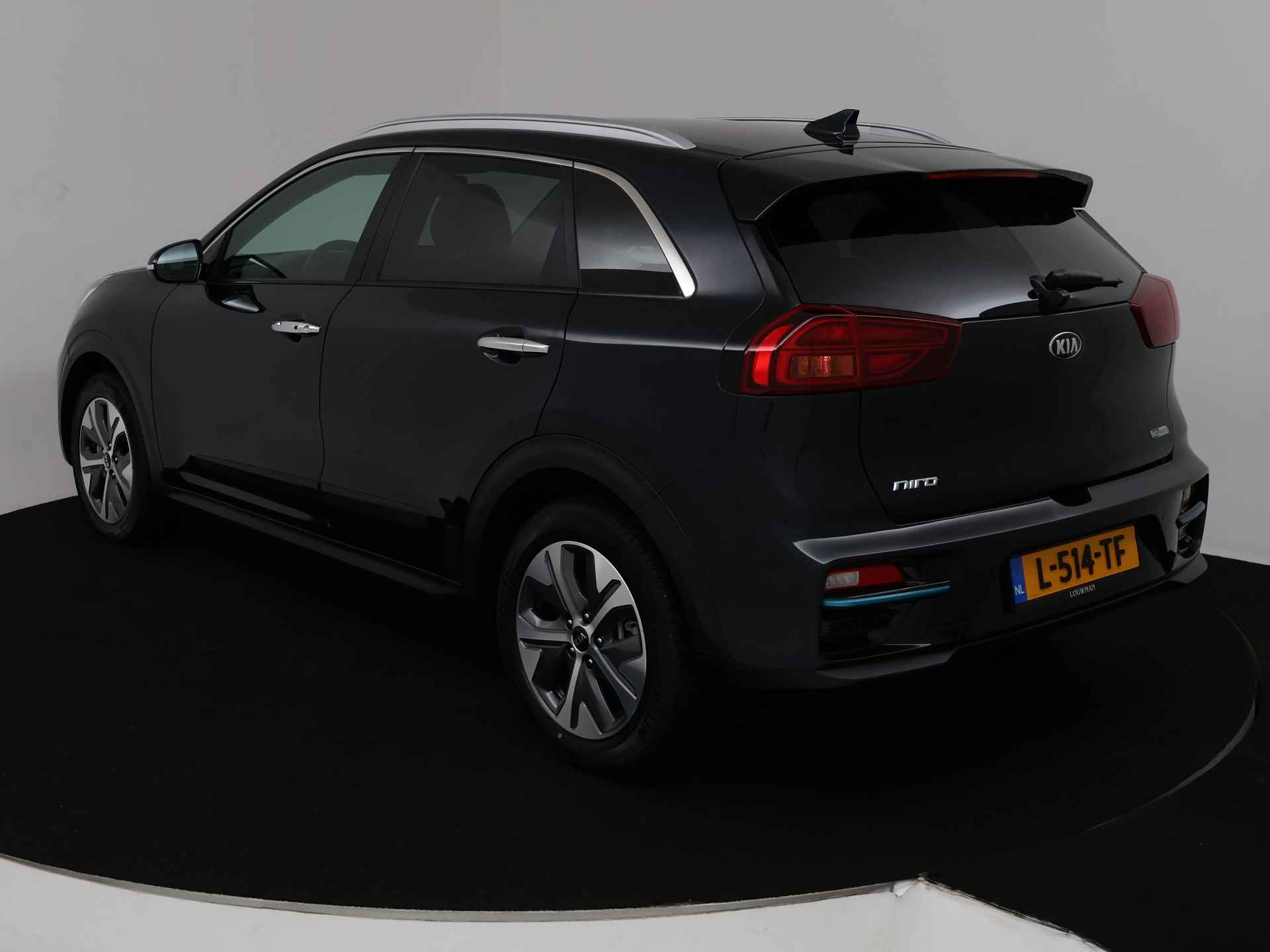 Kia e-Niro DynamicPlusLine 64 kWh | Schuifdak | Stuur-/Stoelverwarming | Navigatie | Inclusief KIA Garantie tot 09-08-2028 - 17/44