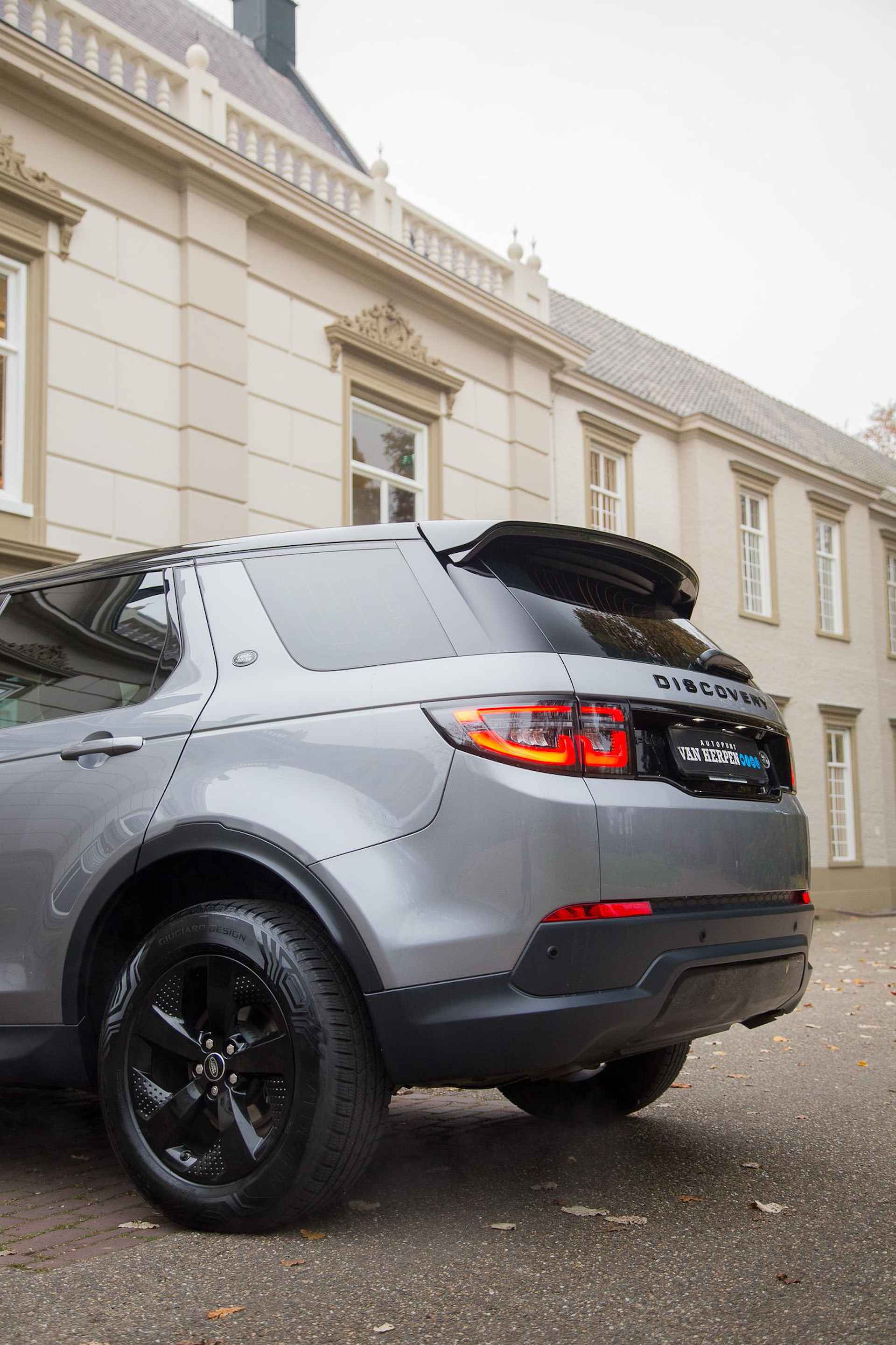 Land Rover Discovery Sport P200 2.0 S Facelift | Pano | Leder | Carplay | Dealer onderh - 51/55