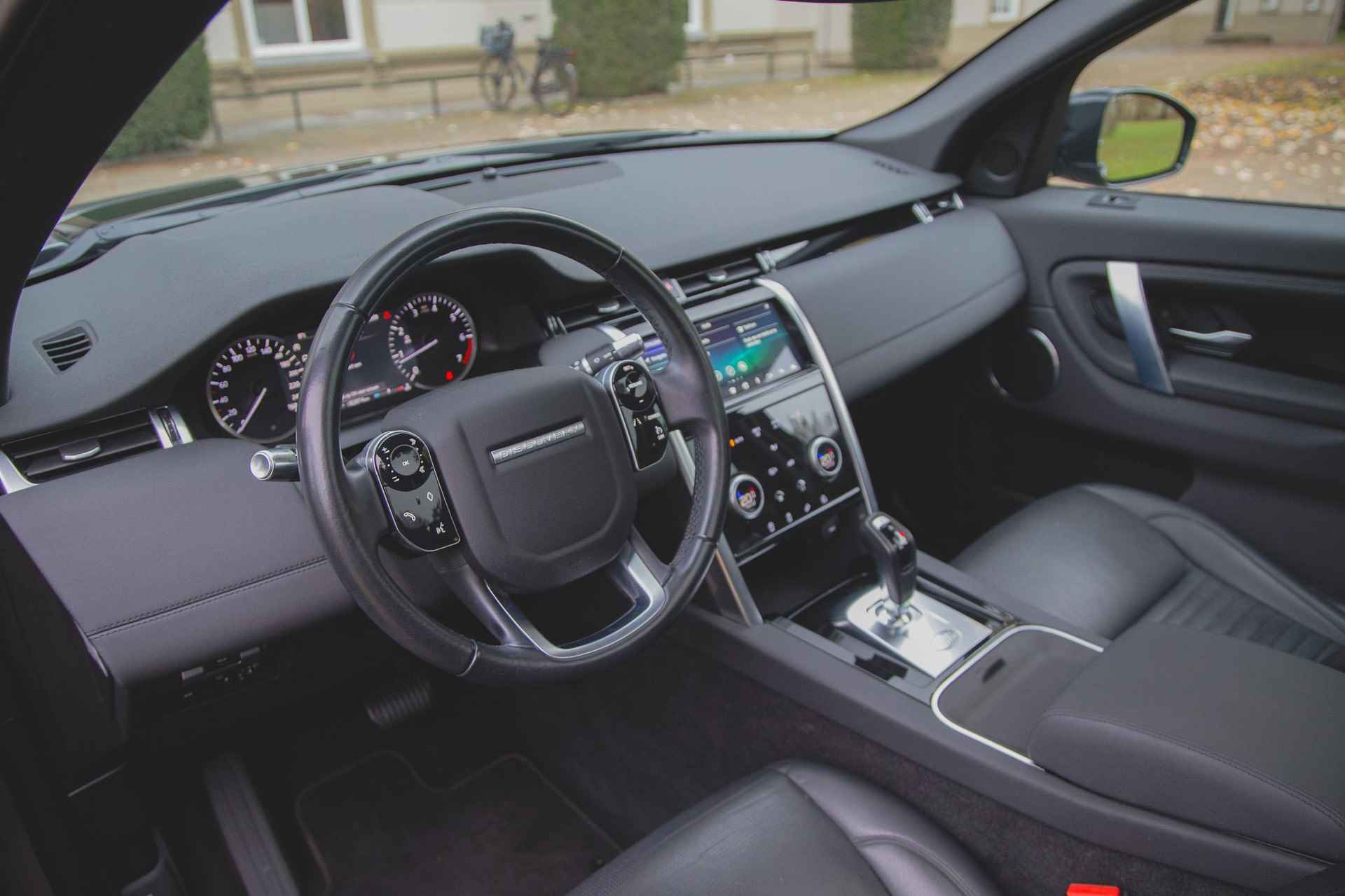 Land Rover Discovery Sport P200 2.0 S Facelift | Pano | Leder | Carplay | Dealer onderh - 20/55