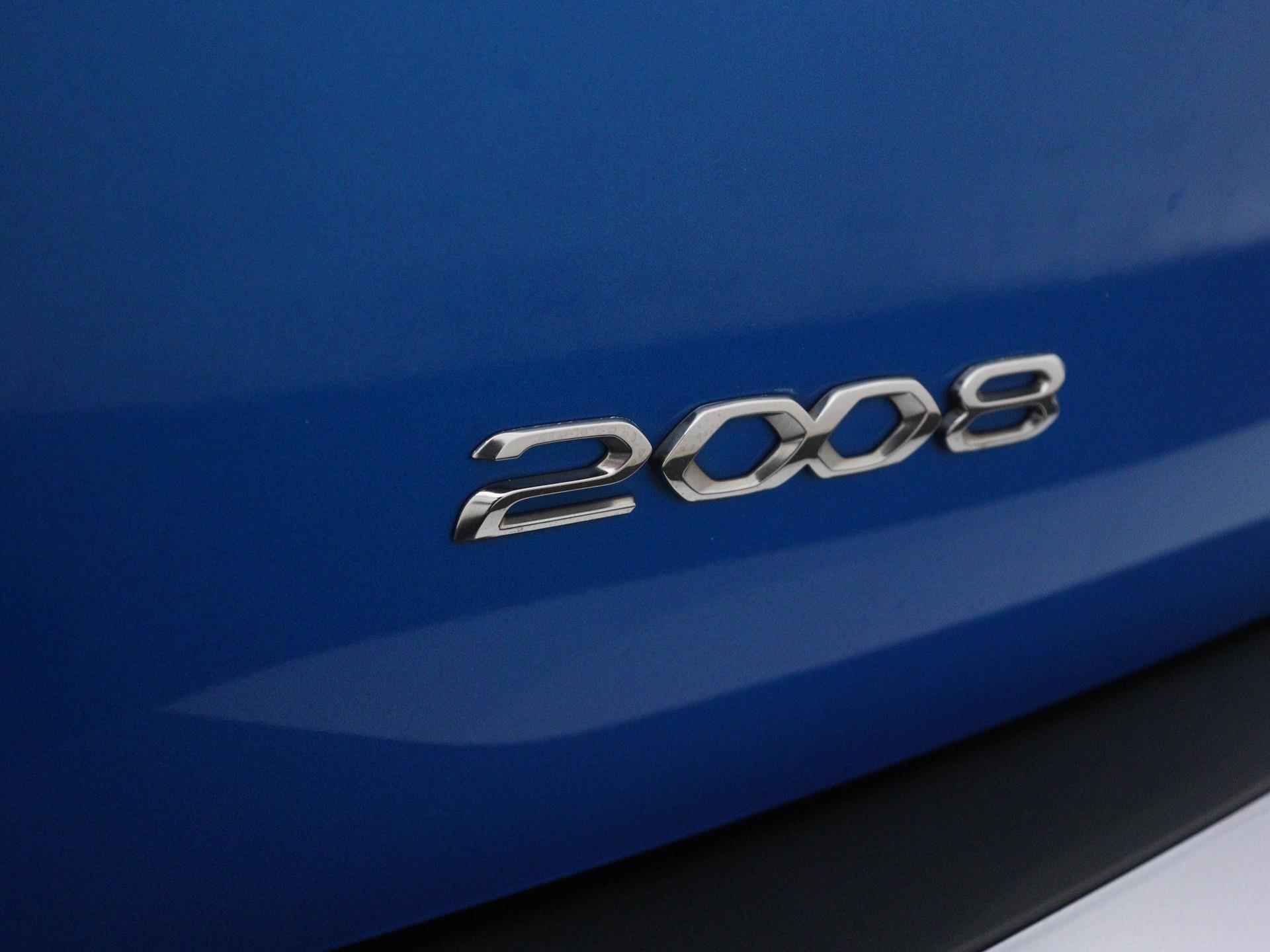 Peugeot 2008 Allure 130pk Automaat | Navigatie | Camera | Climate Control | Licht Metalen Velgen 17"| Apple Carplay/Android Auto - 14/34