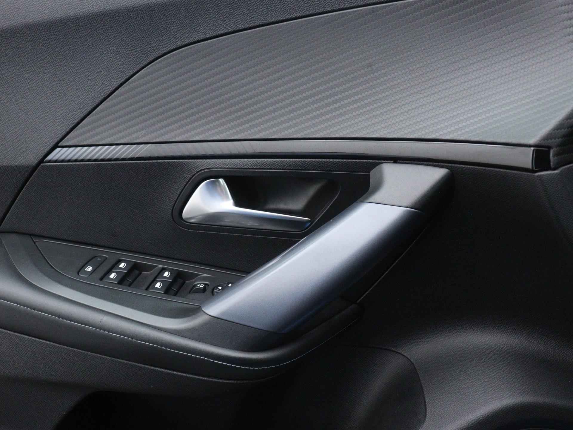 Peugeot 2008 Allure 130pk Automaat | Navigatie | Camera | Climate Control | Licht Metalen Velgen 17"| Apple Carplay/Android Auto - 22/34