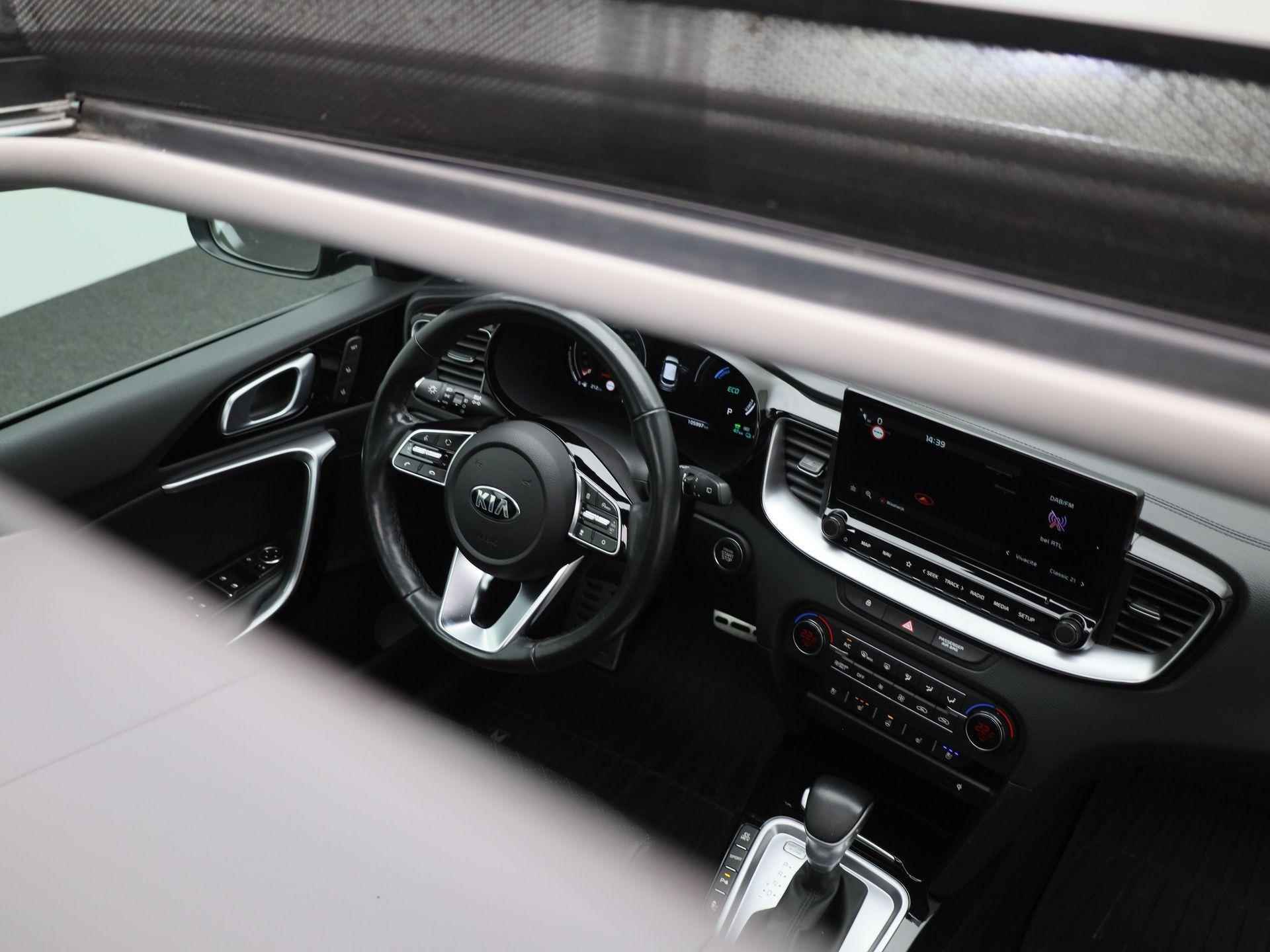 Kia XCeed | PANORAMADAK | STOELVENTILATIE | STOELVERWARMING + STUURWIELVERWARMING | ADAPTIVE CRUISE CONTROL | ACHTERUITRIJCAMERA | - 34/42