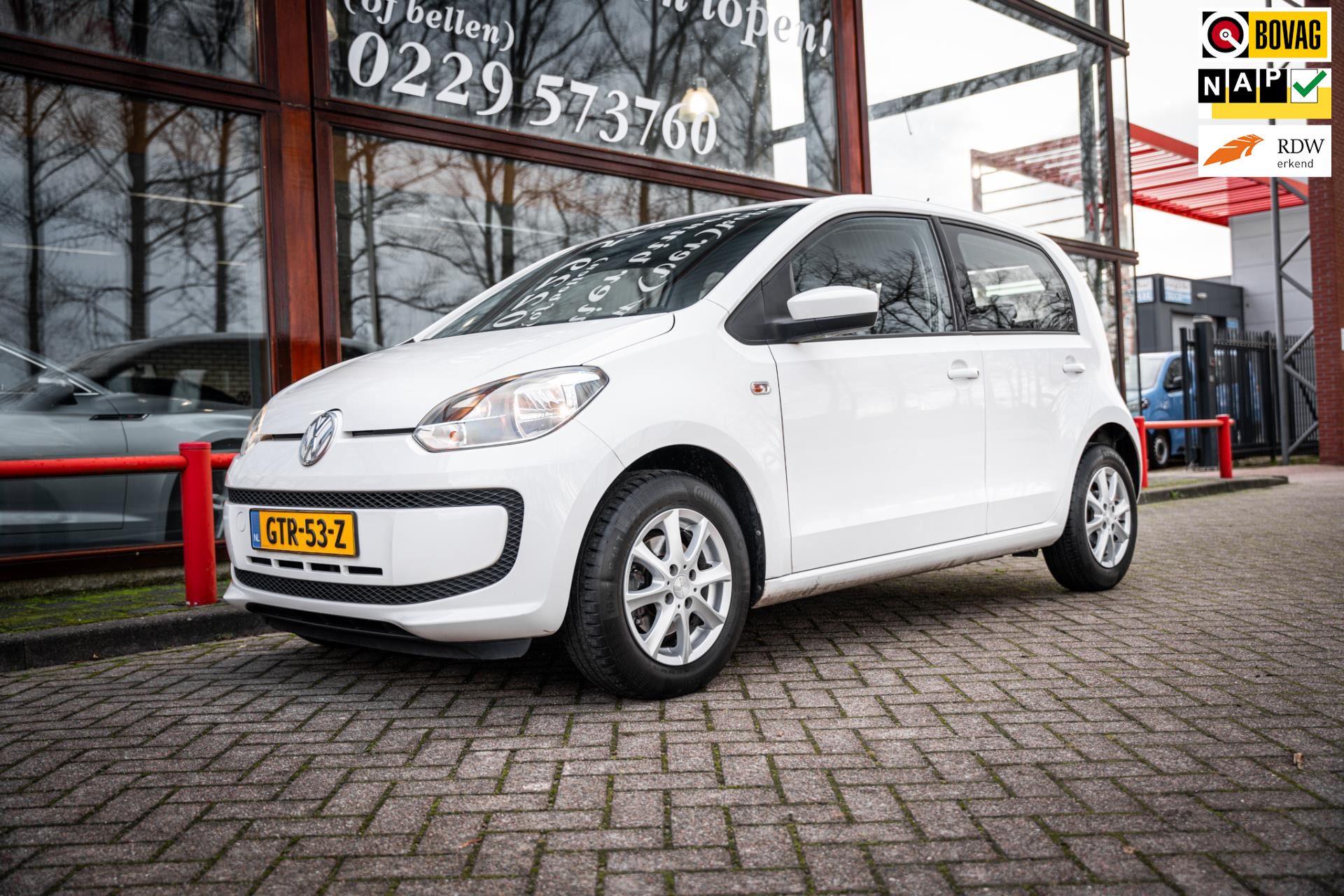 Volkswagen Up! 1.0 move up! 5 deurs BlueMotion | Airco | Electrische ramen | Navigatie | Bluetooth telefonie |