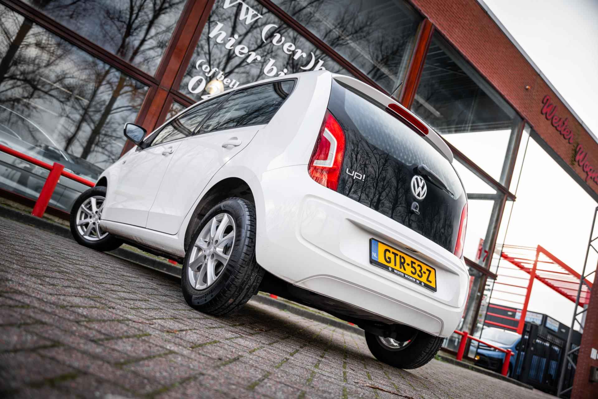 Volkswagen Up! 1.0 move up! 5 deurs BlueMotion | Airco | Electrische ramen | Navigatie | Bluetooth telefonie | - 7/54