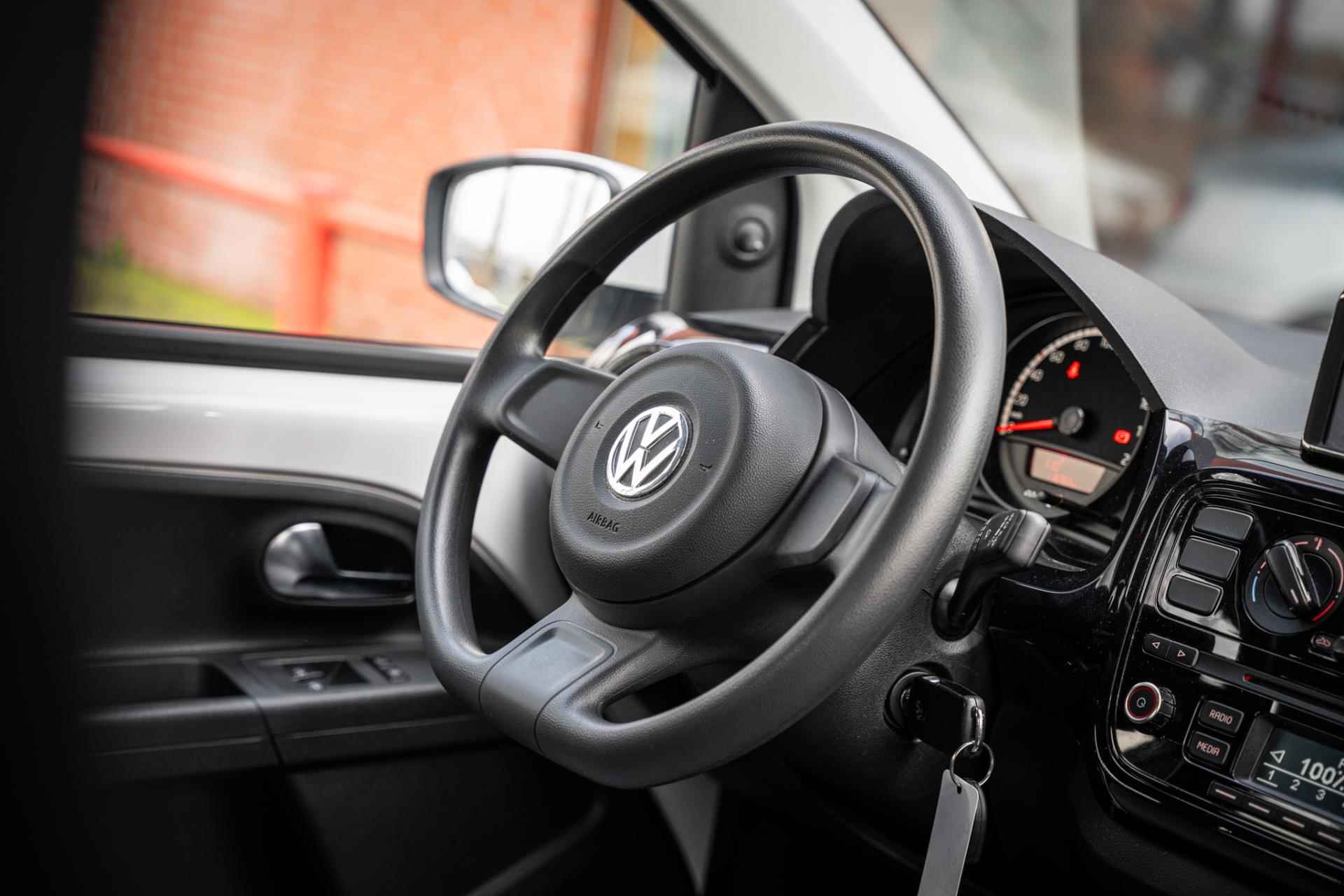 Volkswagen Up! 1.0 move up! 5 deurs BlueMotion | Airco | Electrische ramen | Navigatie | Bluetooth telefonie | - 47/54