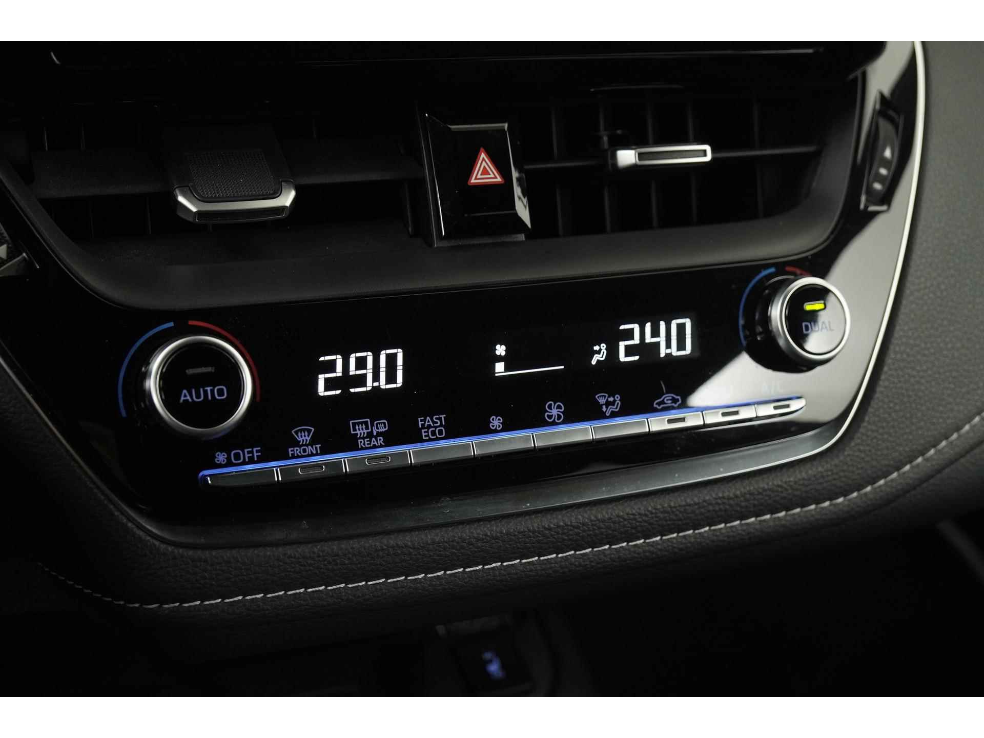 Toyota Corolla Touring Sports 2.0 Hybrid Dynamic | Camera | LED | Adapt cruise | Carplay | Zondag Open! - 11/42