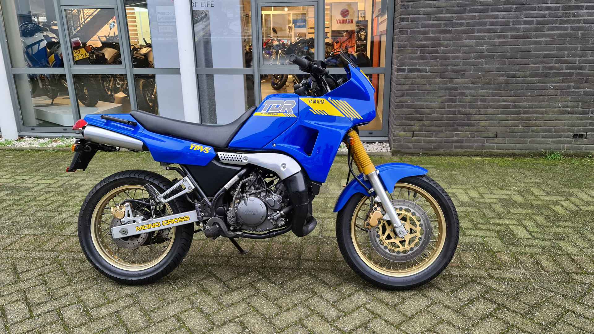 Yamaha TDR 250 - 1/26