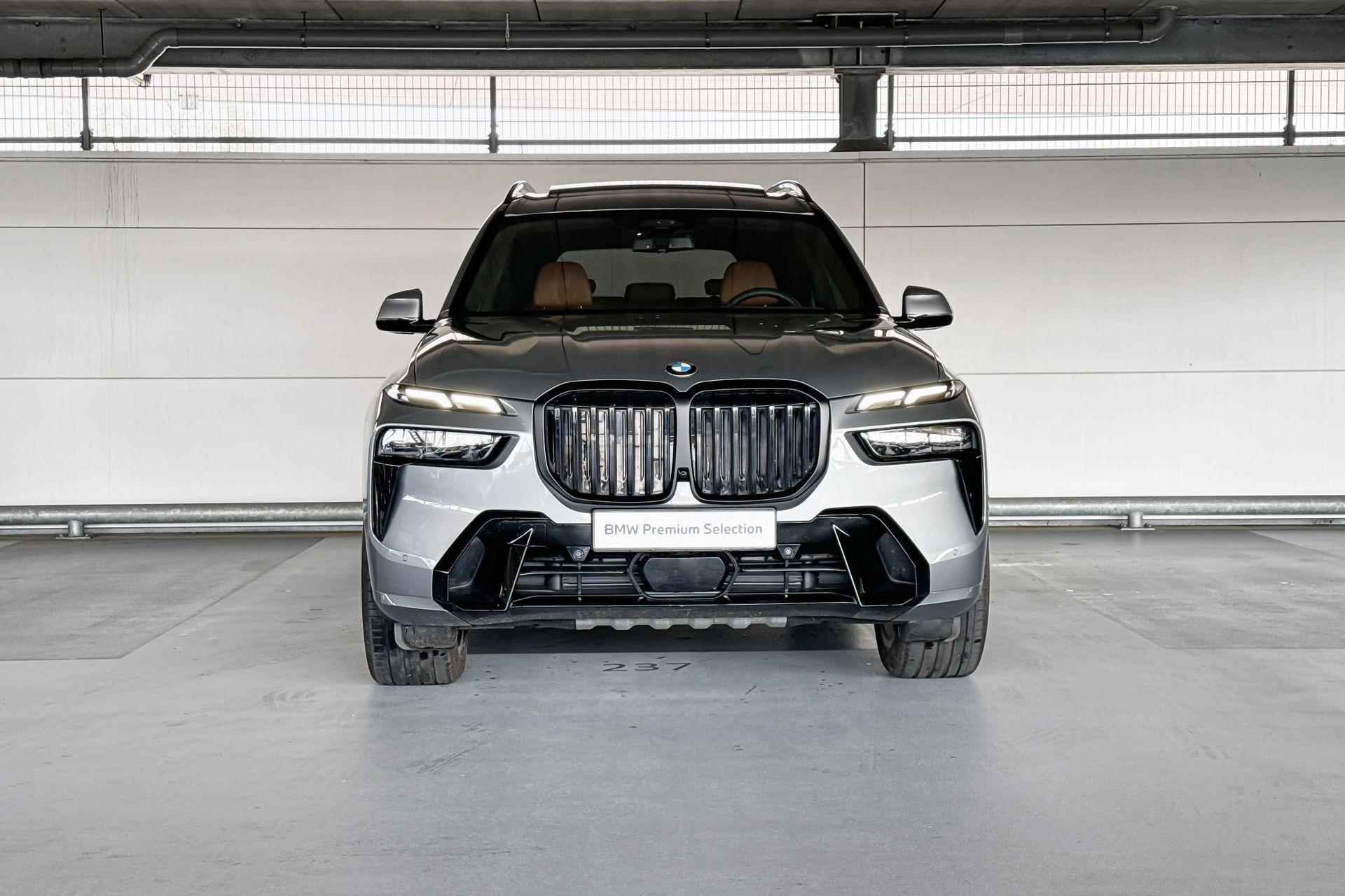 BMW X7 xDrive40i - 5/28