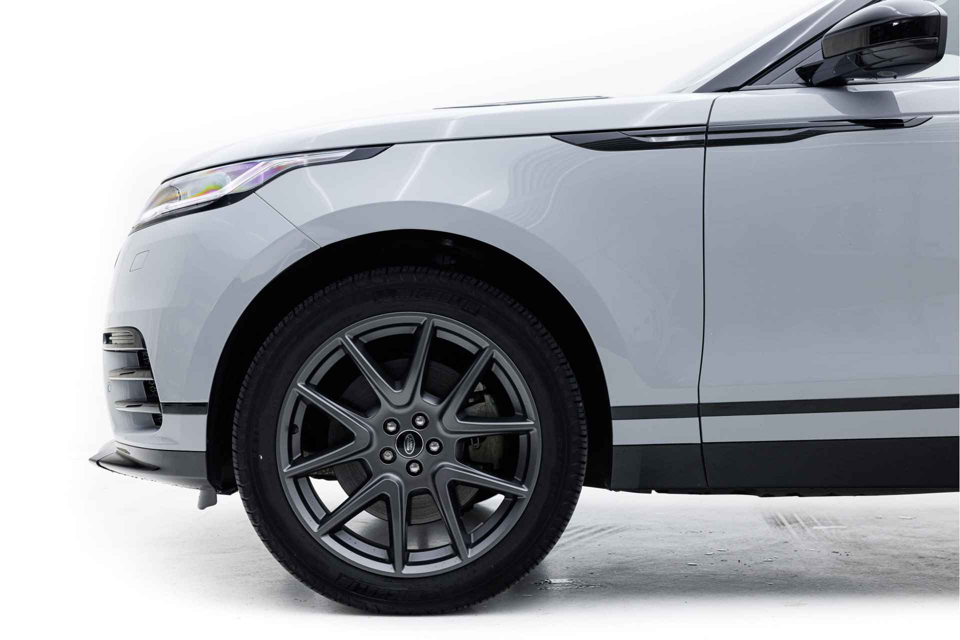 Land Rover Range Rover Velar P400e AWD Dynamic SE | Pano | Black Pack | Facelift MJ'24 | Cold Climate | Drive Assist Pack | 21 Inch | Fabrieksgarantie t/m 15-07-2028 - 28/38