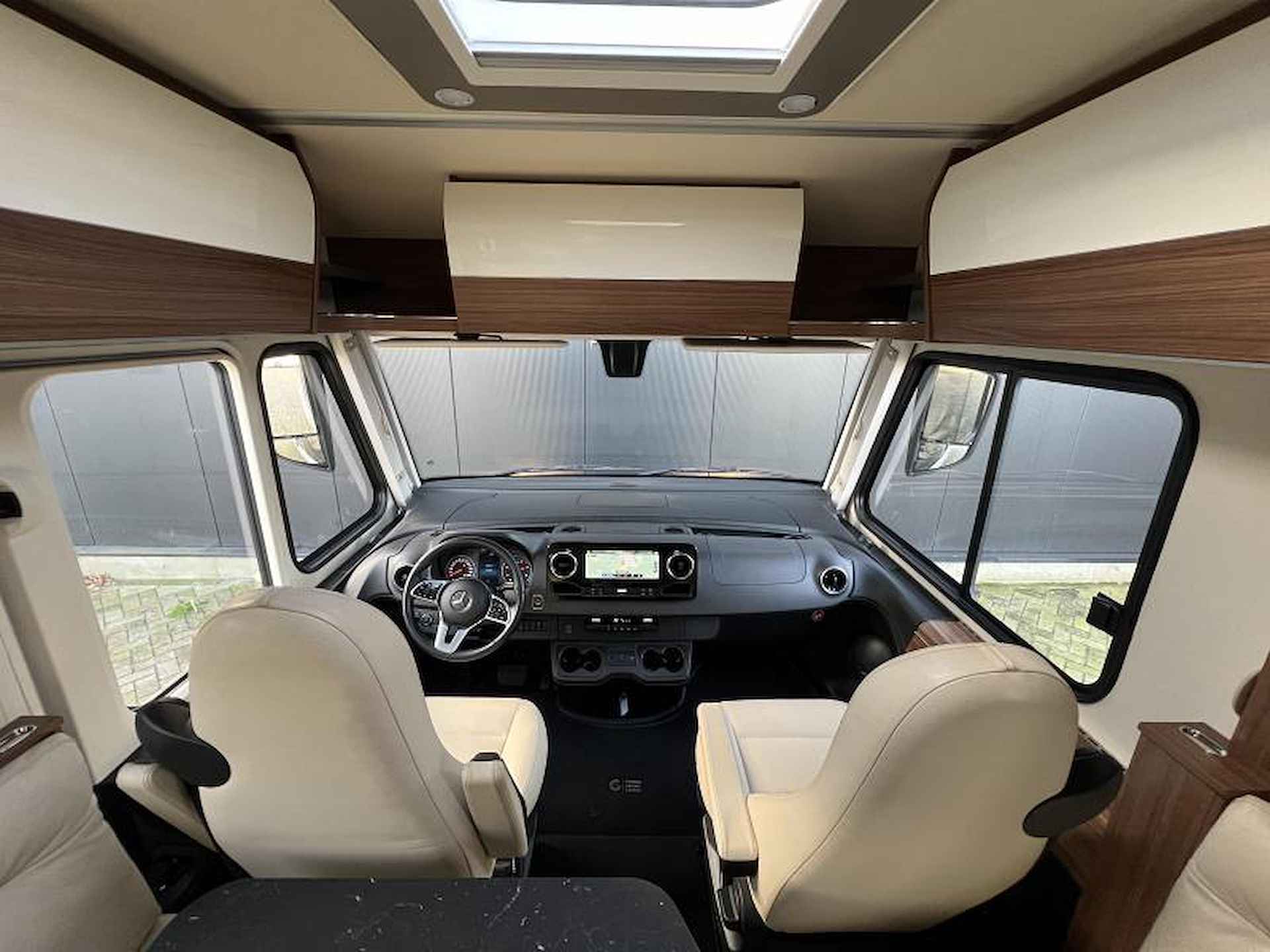 Hymer BMC-I 600  WhiteLine Levelsysteem - 14/14