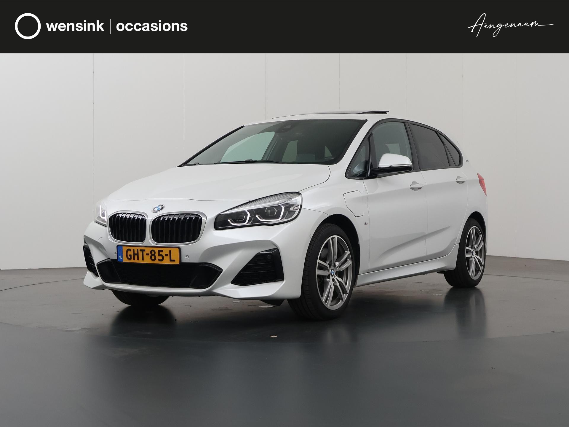 BMW 2-serie Active Tourer 225xe iPerformance High Executive M Sport | Panoramadak | Navigatie| Parkeercamera | Leder met Memory | Stoelverwarming | Head Up | Cruise Control Adaptief | Keyless |