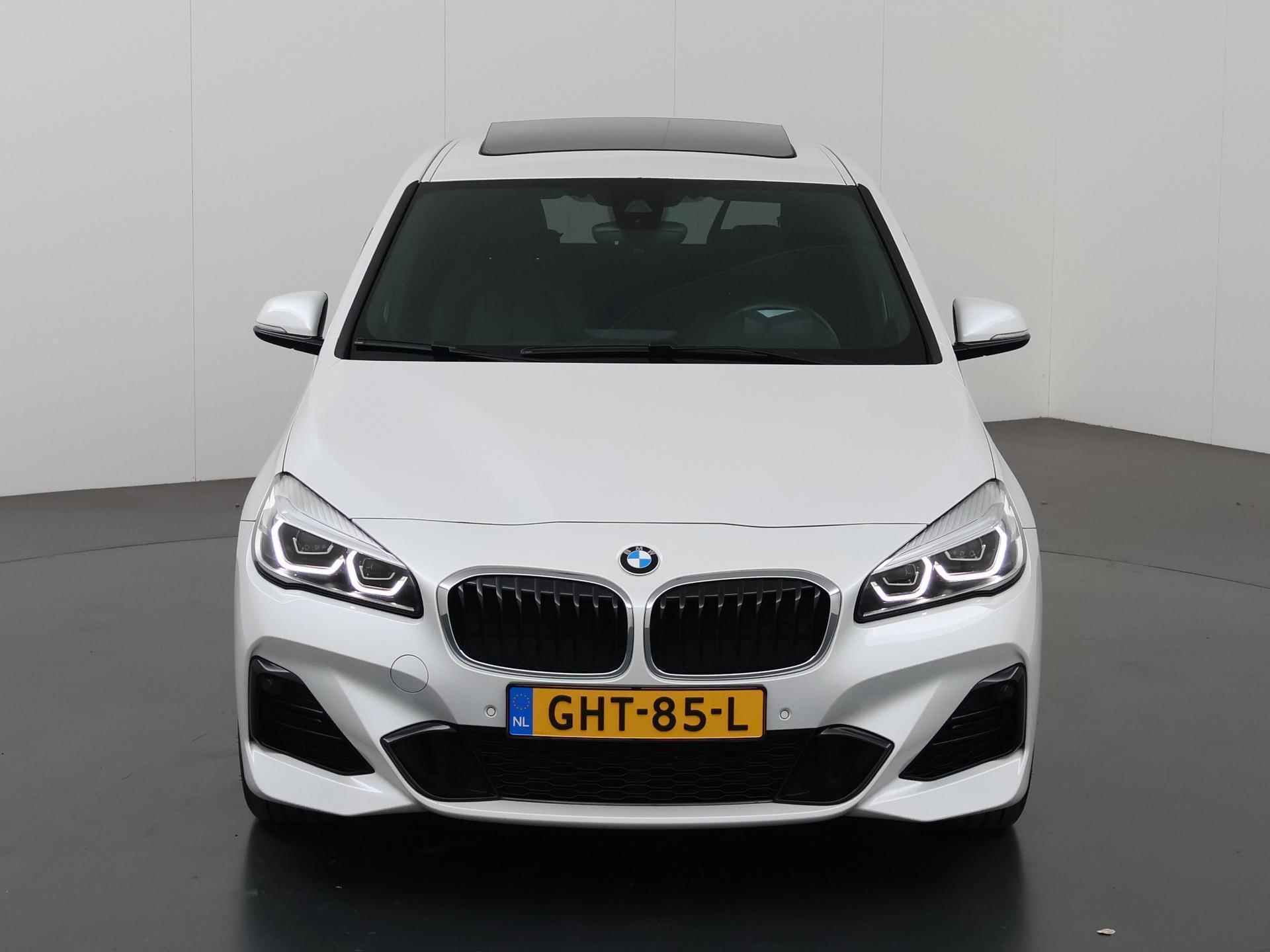 BMW 2-serie Active Tourer 225xe iPerformance High Executive M Sport | Panoramadak | Navigatie| Parkeercamera | Leder met Memory | Stoelverwarming | Head Up | Cruise Control Adaptief | Keyless | - 4/43