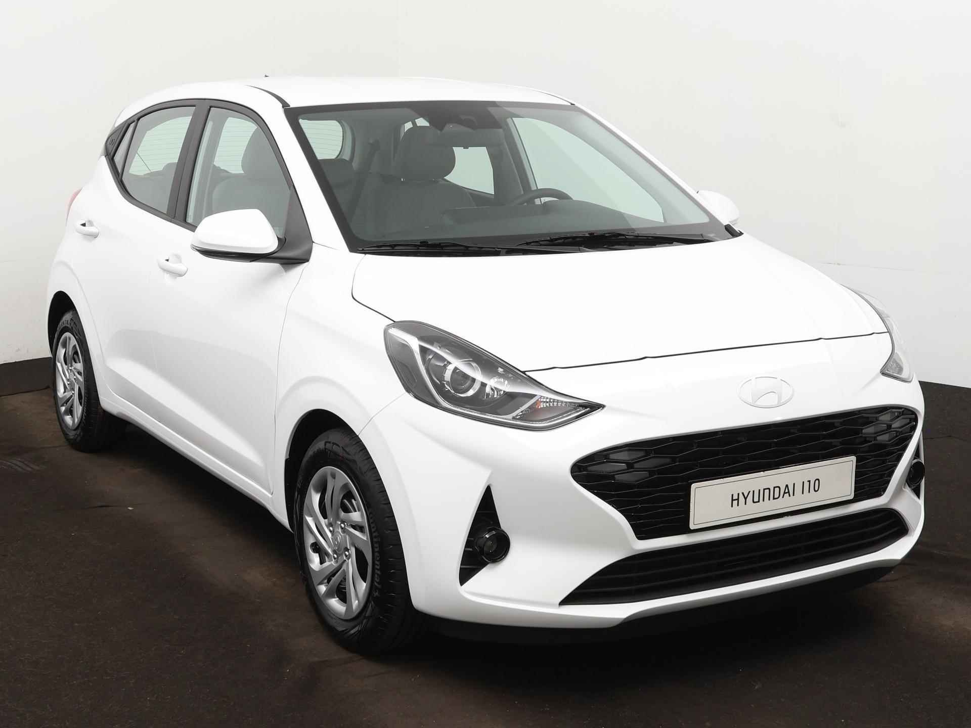 Hyundai i10 1.0 PREMIUM | NAVI | APPLE CARPLAY/ AUTO ANDROID | LANE KEEP | INCL. € 1700,- KORTING!  | CRUISE CONTROL | PARKEERSENSOREN ACHTER | PARKEER CAMERA ACHTER |DIRECT LEVERBAAR!!! | - 8/26