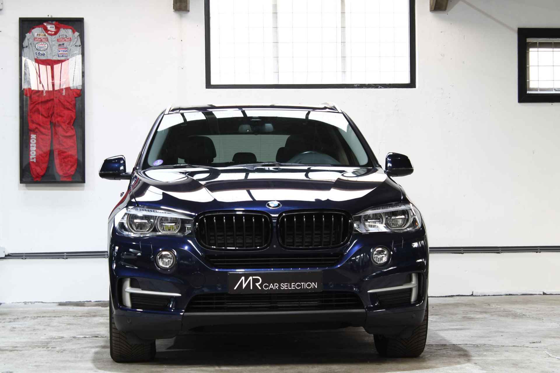 BMW X5 xDrive35i High Executive | Panoramadak | Camera | Head-Up |Trekhaak | Harman Kardon | NL Auto | - 3/34