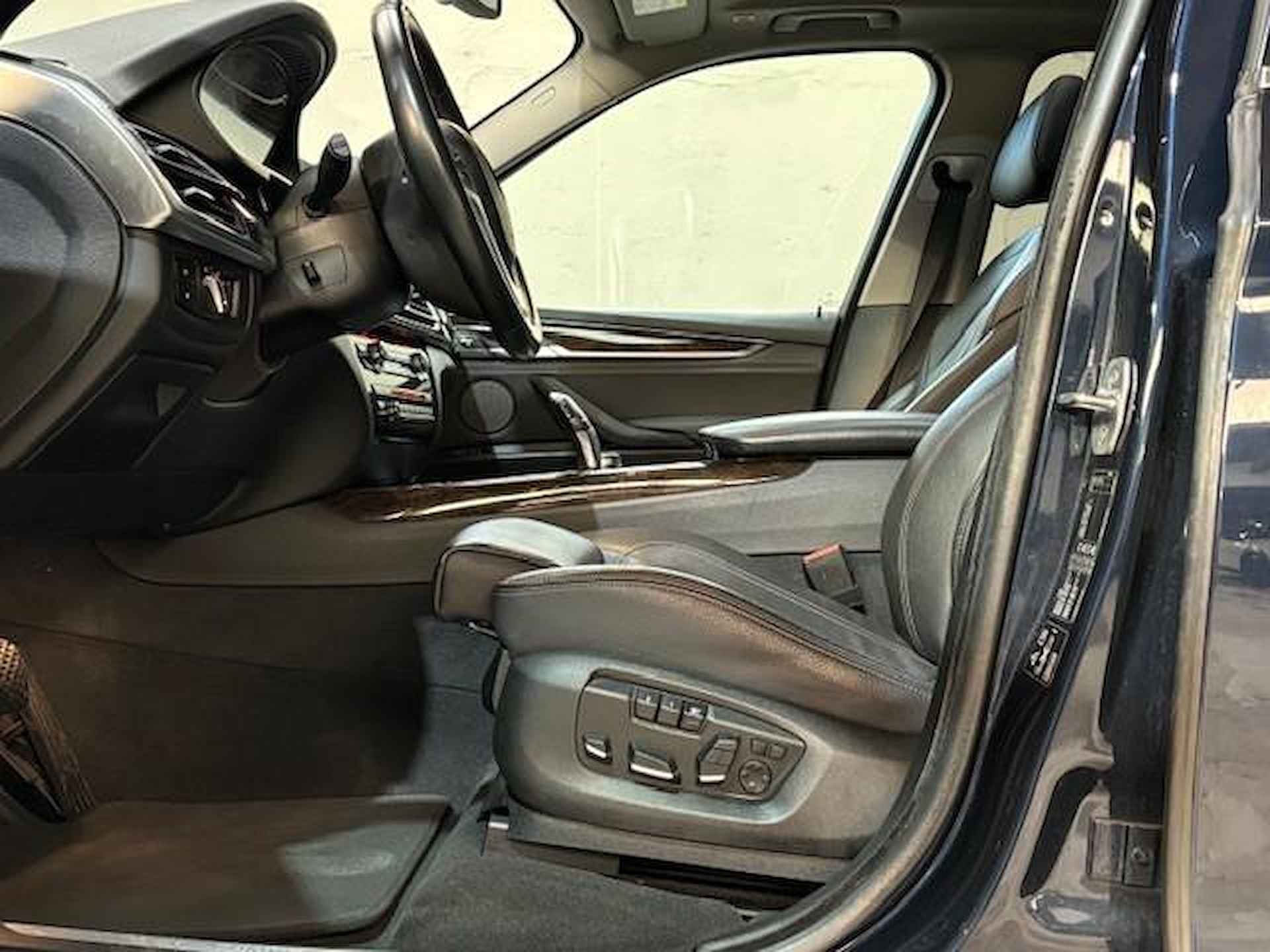 BMW X5 xDrive35i High Executive | Panoramadak | Camera | Head-Up |Trekhaak | Harman Kardon | NL Auto | - 15/34