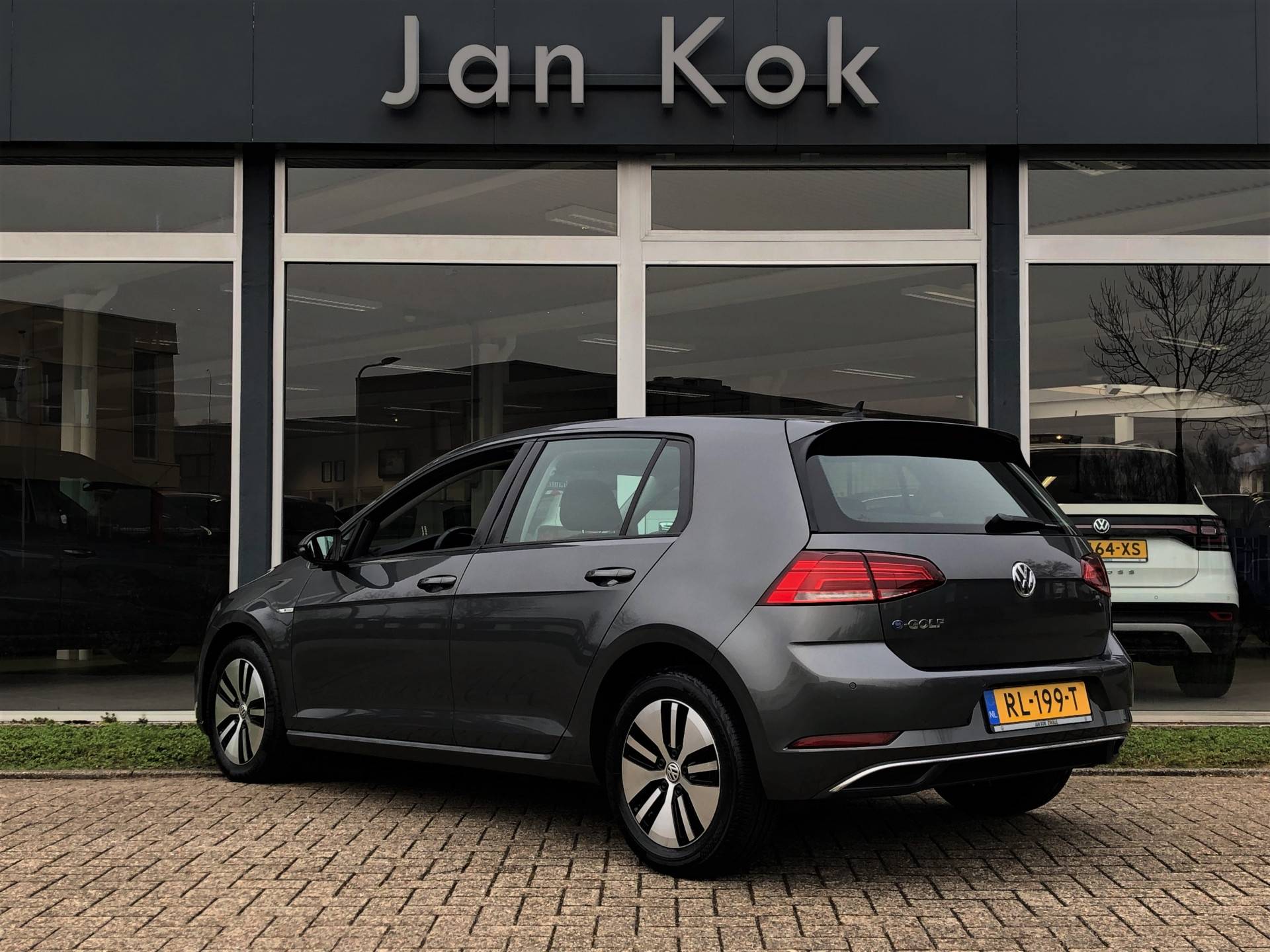 Volkswagen e-Golf 136 pk | DynAudio | Spiegelpakket - 4/34