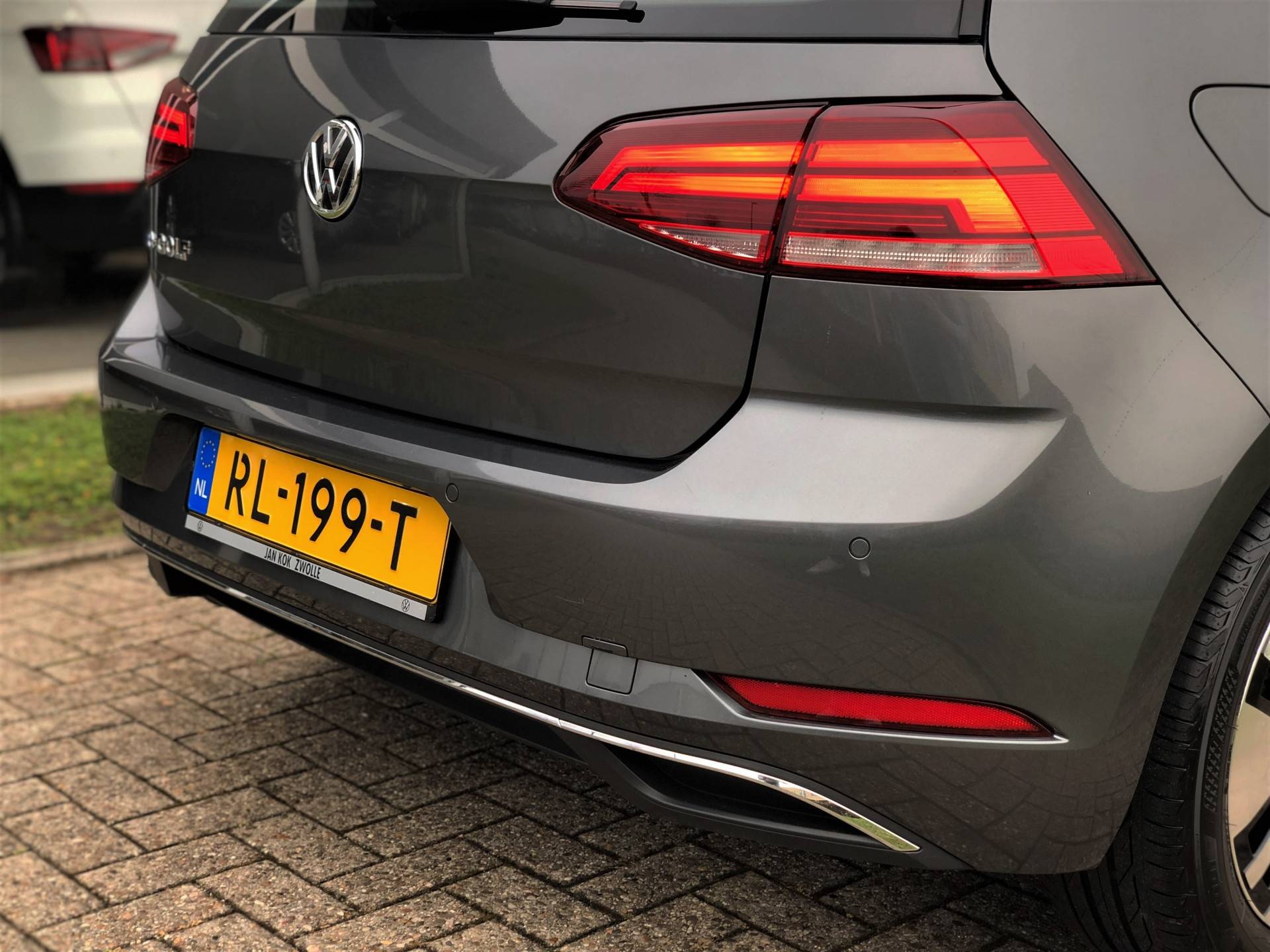 Volkswagen e-Golf 136 pk | DynAudio | Spiegelpakket - 19/34