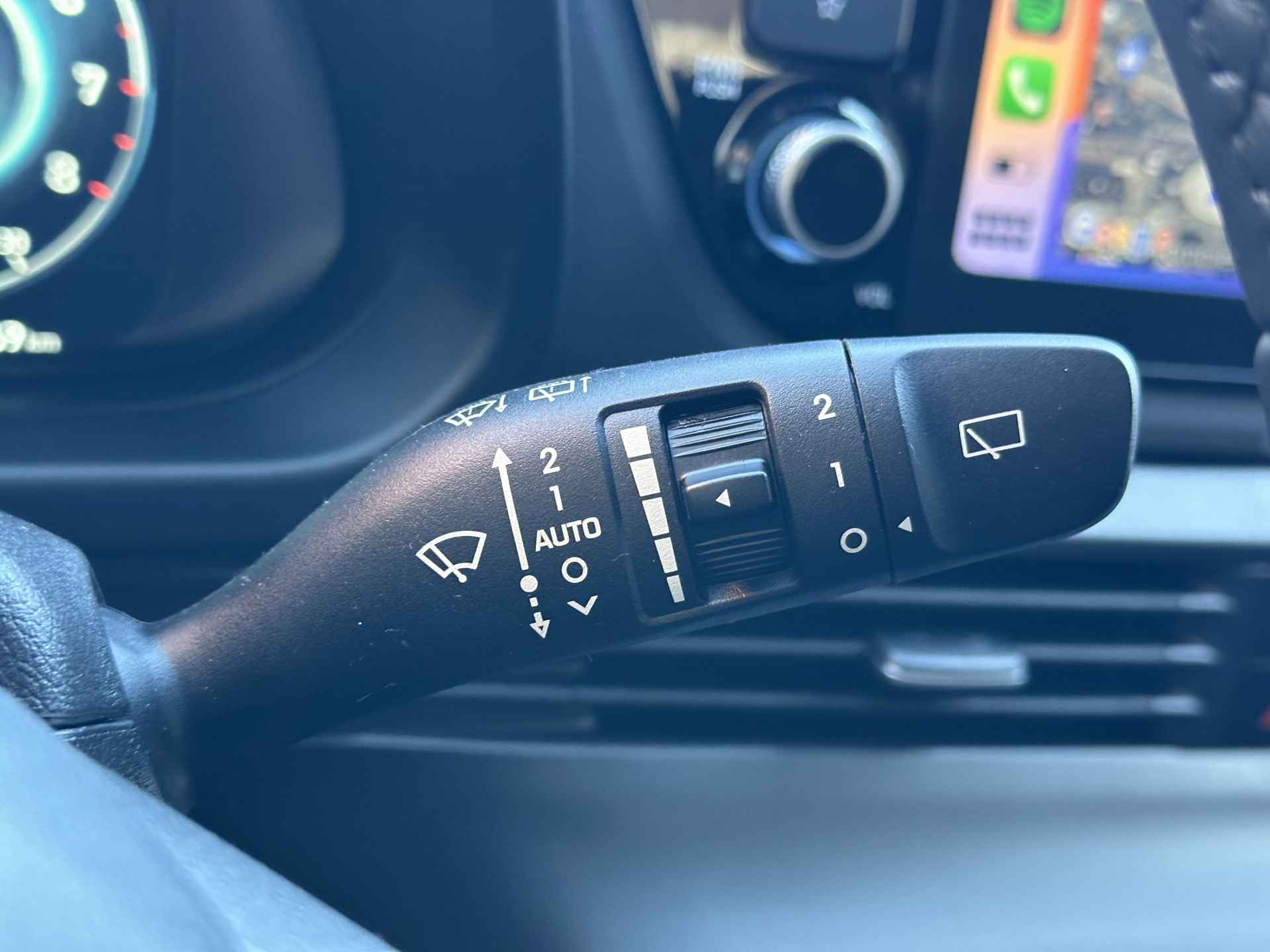 Hyundai i20 1.0 T-GDI Premium Airco met elektronische regeling/Stoel en stuurverwarming. - 25/40