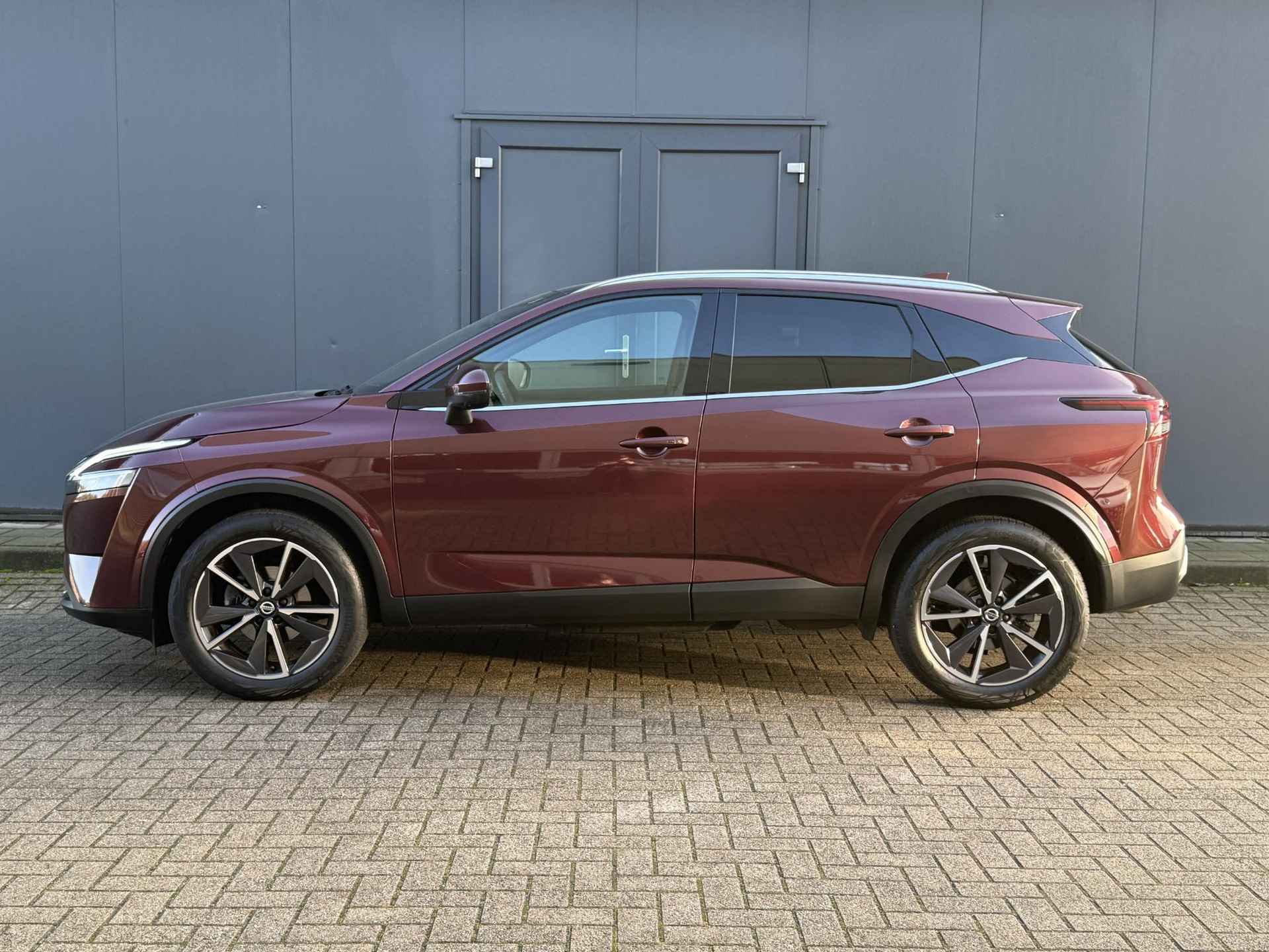 Nissan Qashqai 1.3 MHEV Xtronic Tekna Automaat / 1800kg Trekgewicht / Camera 360 / Panoramadak / Cruise Control Adaptief / Apple&Android Carplay / Elektrische Achterklep / Stoel&Stuurwiel verwarming / Head-Up Display / - 9/48