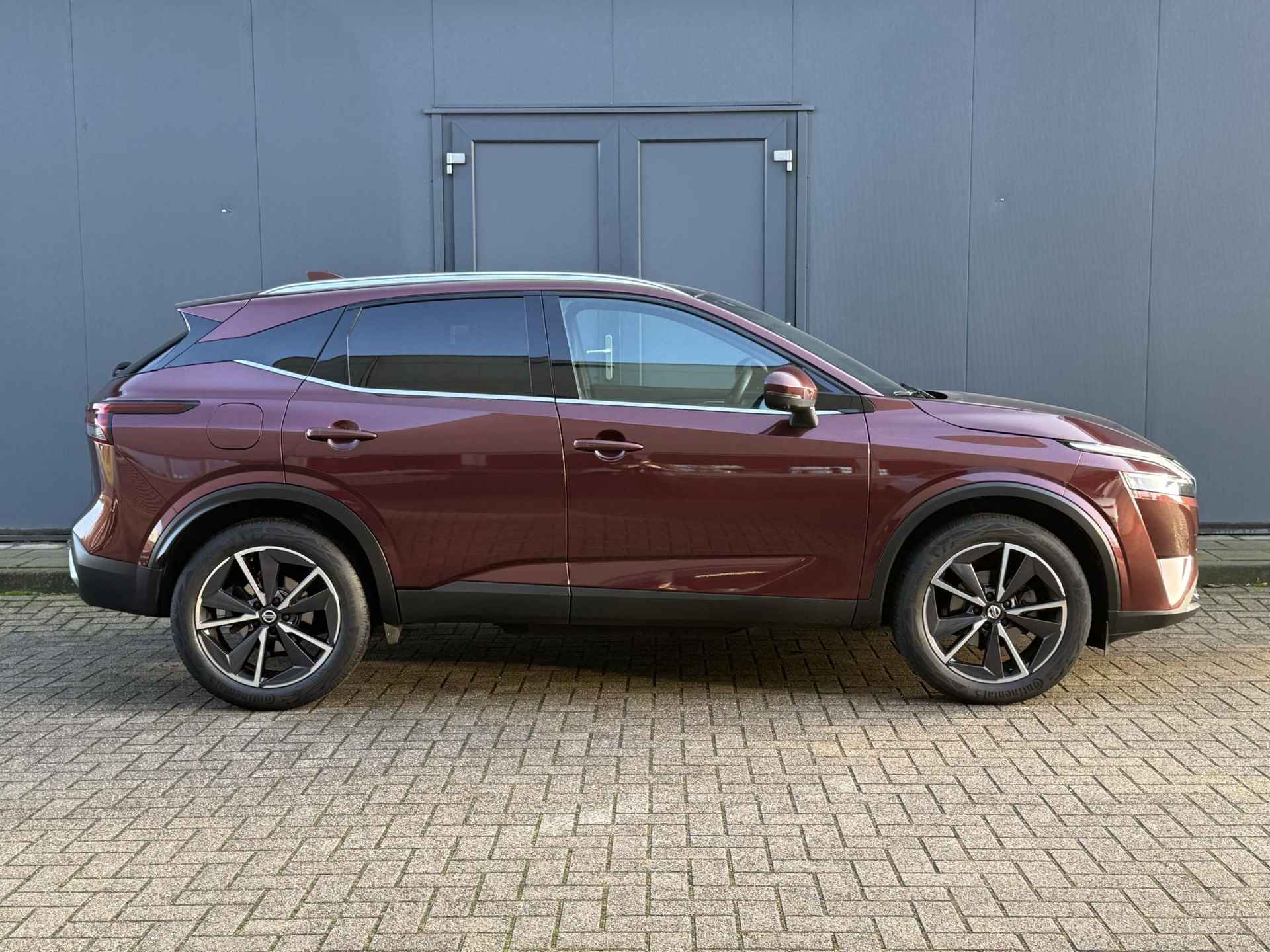 Nissan Qashqai 1.3 MHEV Xtronic Tekna Automaat / 1800kg Trekgewicht / Camera 360 / Panoramadak / Cruise Control Adaptief / Apple&Android Carplay / Elektrische Achterklep / Stoel&Stuurwiel verwarming / Head-Up Display / - 17/48