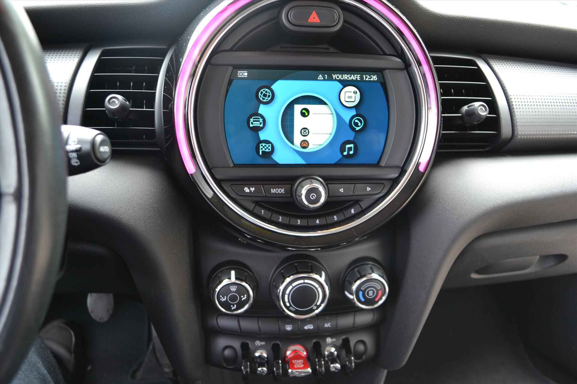 MINI Mini 3-Deurs (f56) 1.5 Cooper / CarPlay/ Navi / Cruise / Airco - 23/23