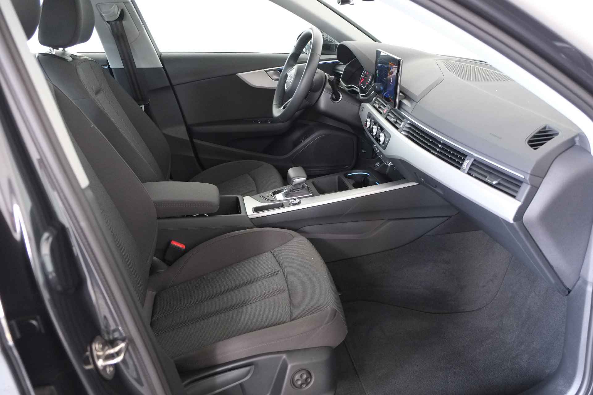 Audi A4 Limousine 40 TFSI Business Edition / LED / Carplay / DAB+ / Cam - 11/28